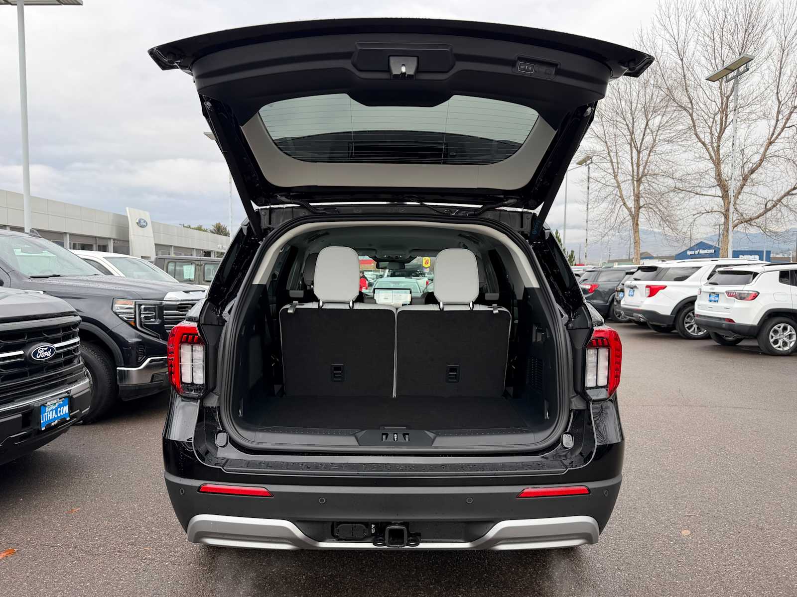 Thumbnail: 2026 Ford Explorer - 9