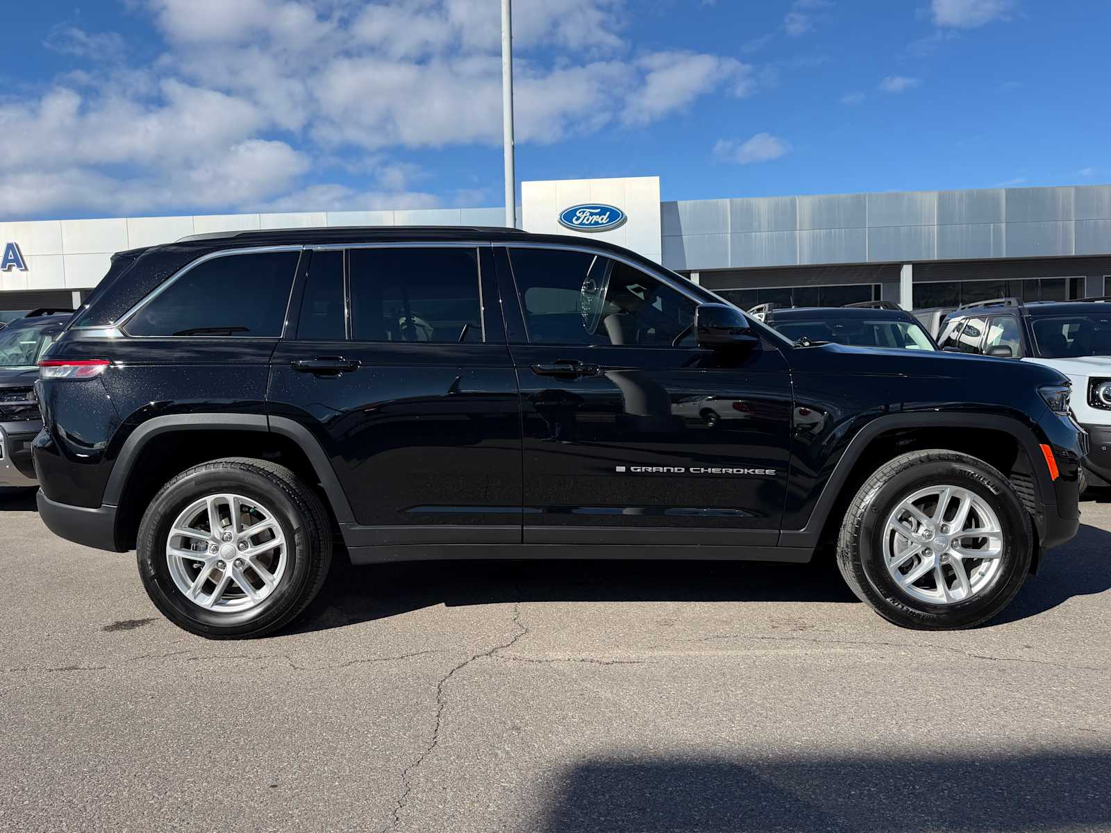 Thumbnail: 2024 Jeep Grand Cherokee - 7