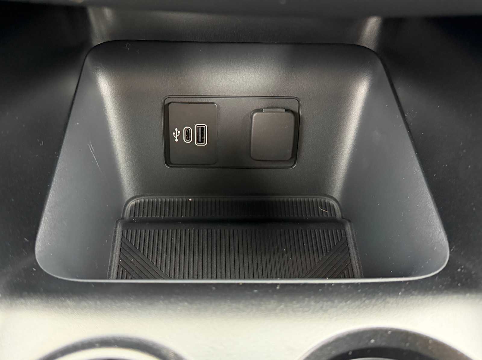 Thumbnail: 2026 Ford Explorer - 19