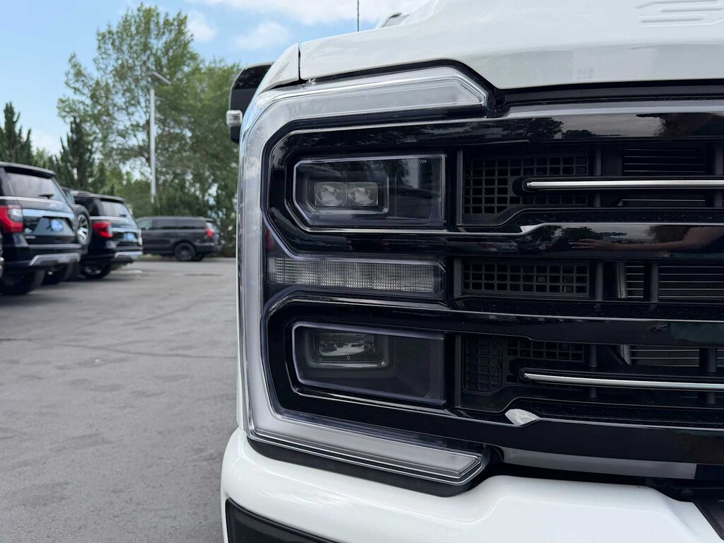 New 2026 Ford F-350 Platinum Truck Crew Cab