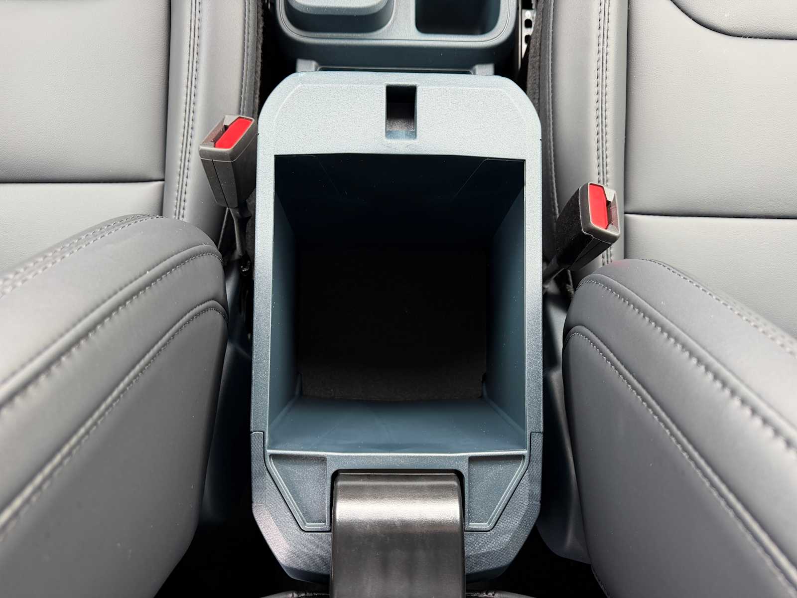 Thumbnail: 2026 Ford Maverick - 21