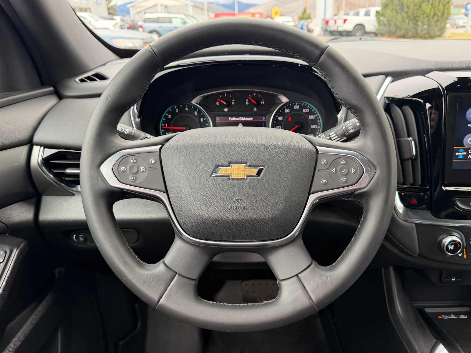 Thumbnail: 2023 Chevrolet Traverse - 13