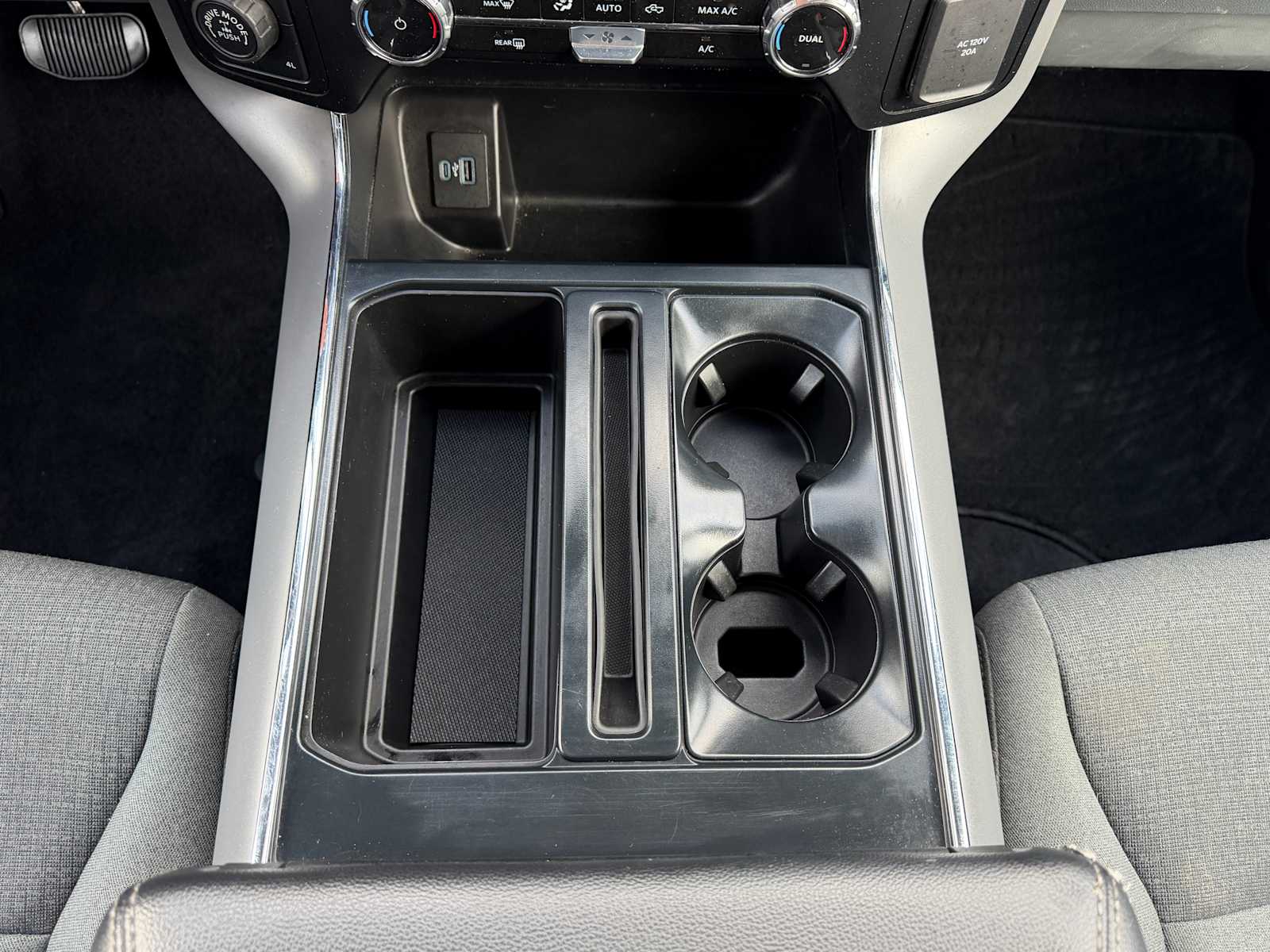 Thumbnail: 2024 Ford F-150 - 24