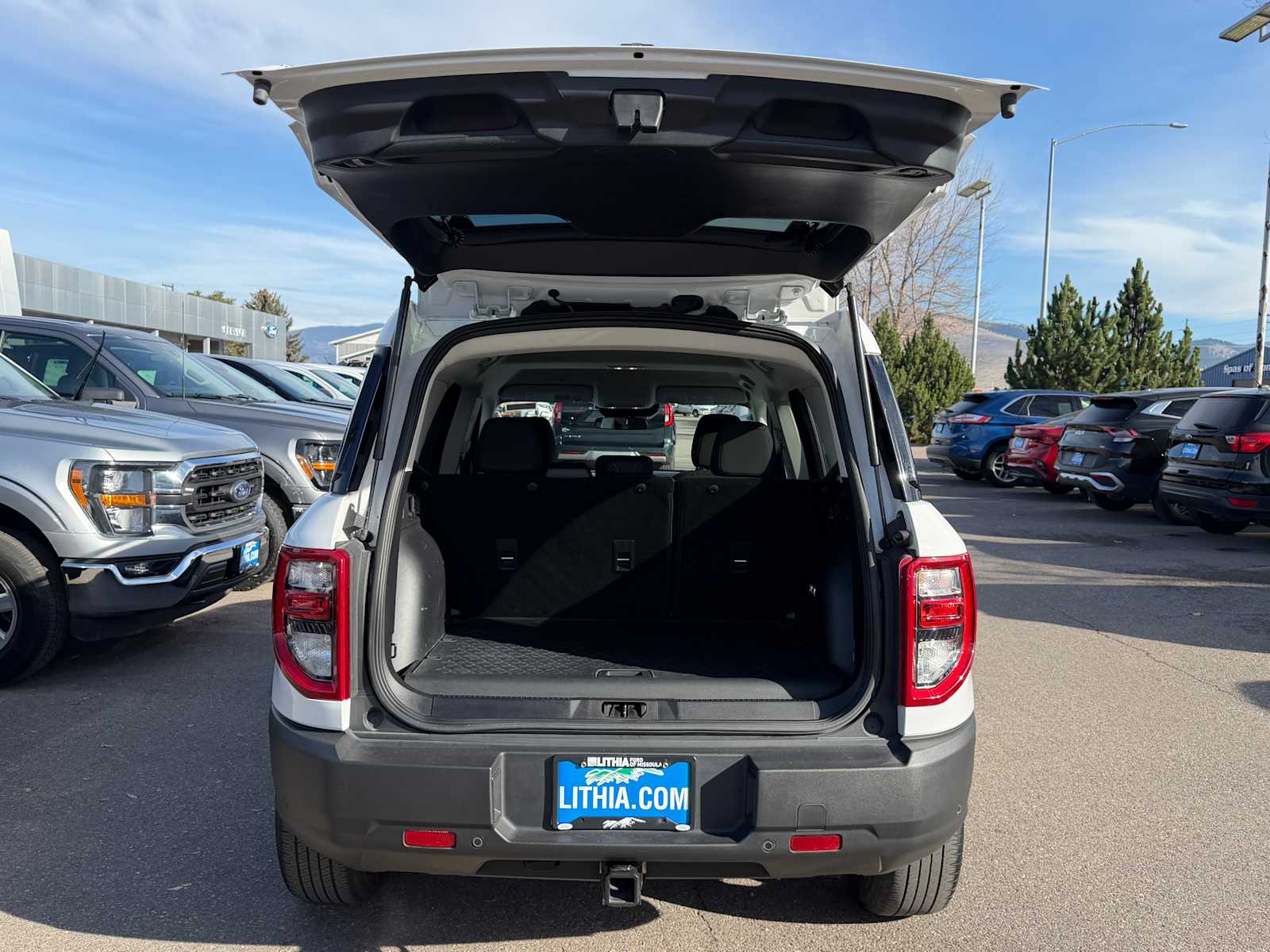 Thumbnail: 2022 Ford Bronco Sport - 9