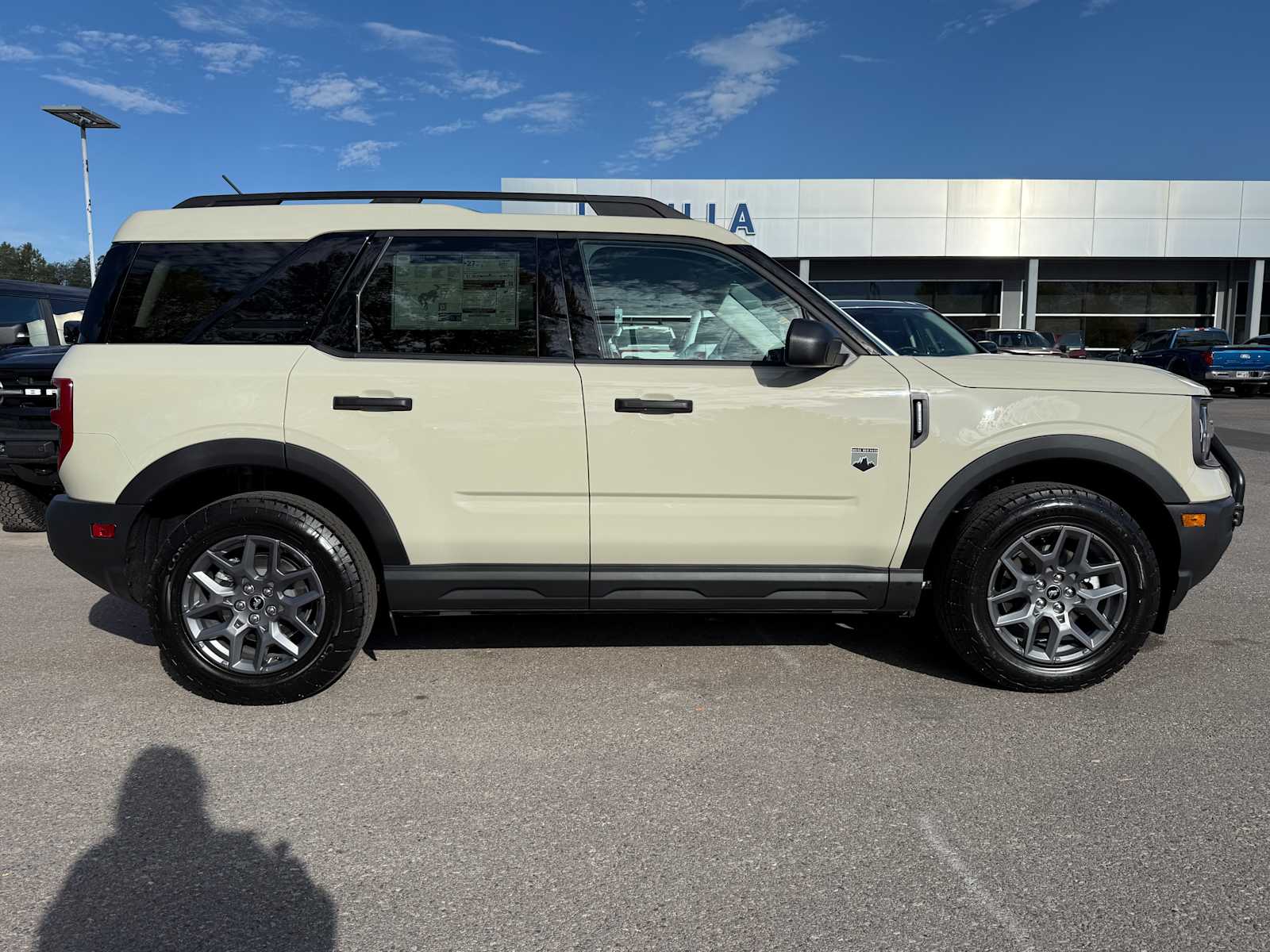 Thumbnail: 2025 Ford Bronco Sport - 6