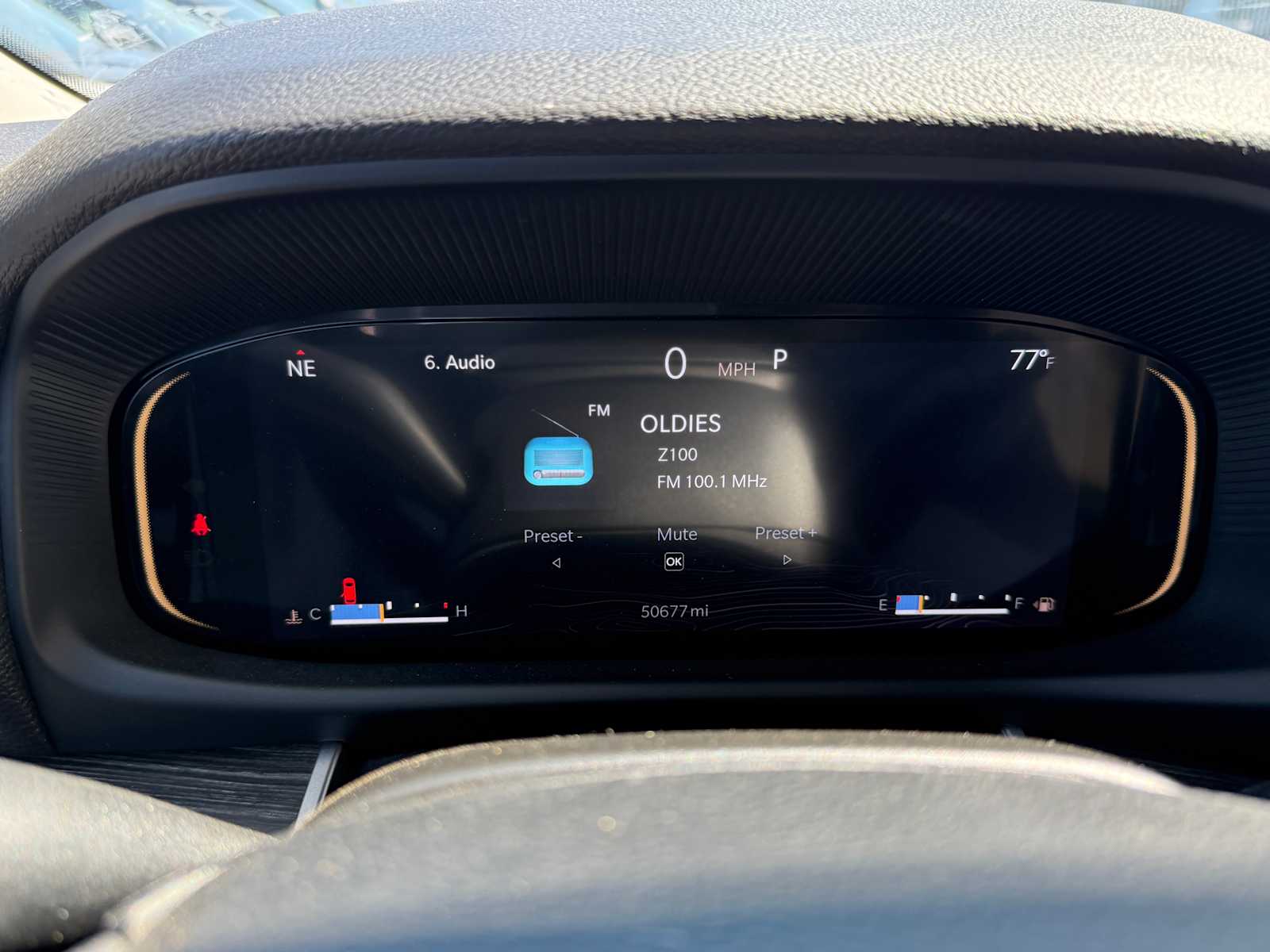 Thumbnail: 2023 Jeep Wagoneer - 15