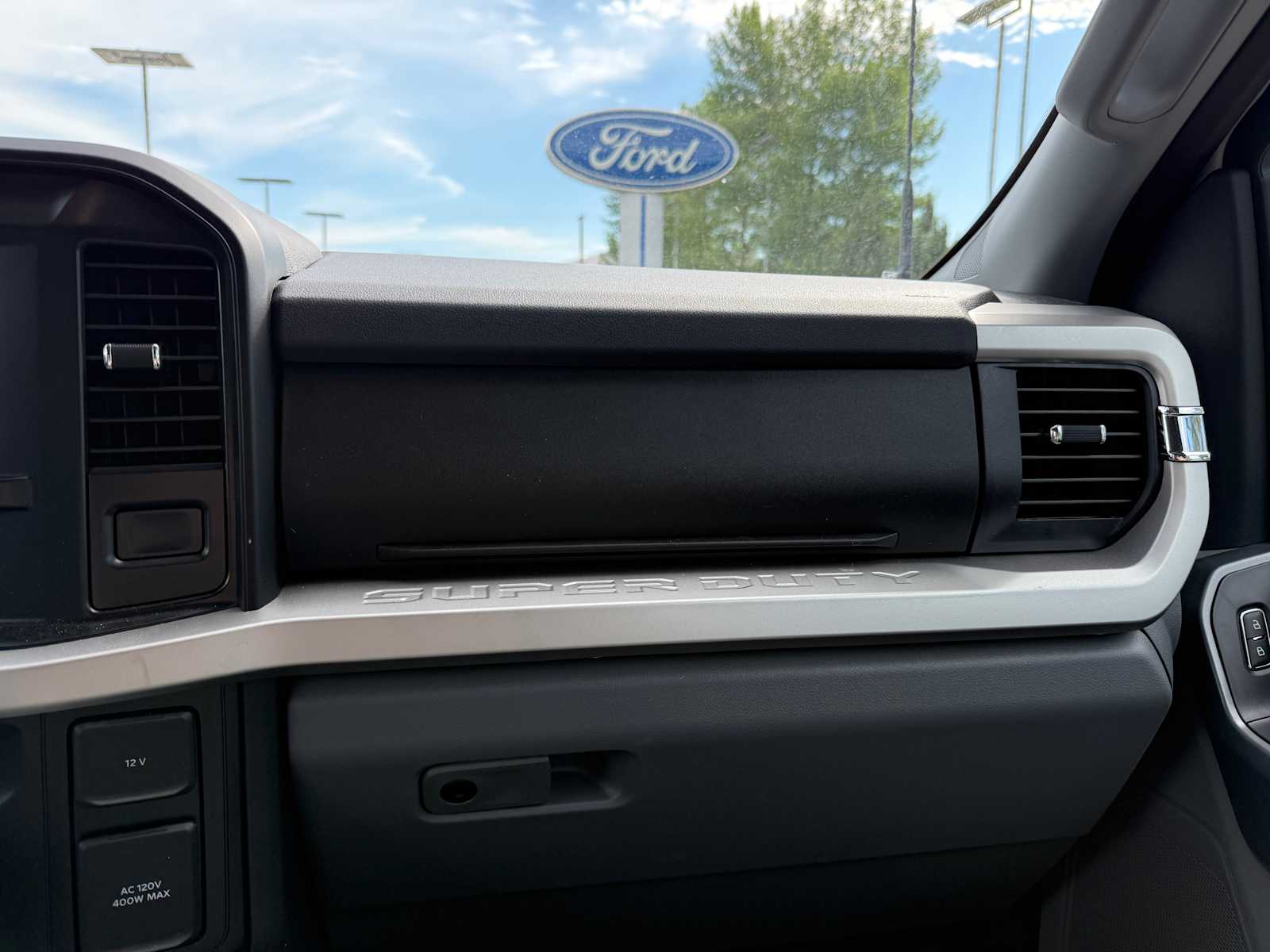 Thumbnail: 2024 Ford Econoline - 22