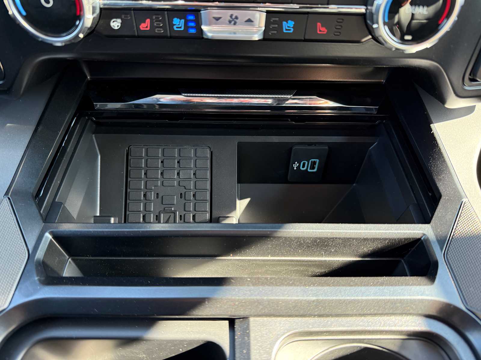 Thumbnail: 2026 Ford F-350 - 21