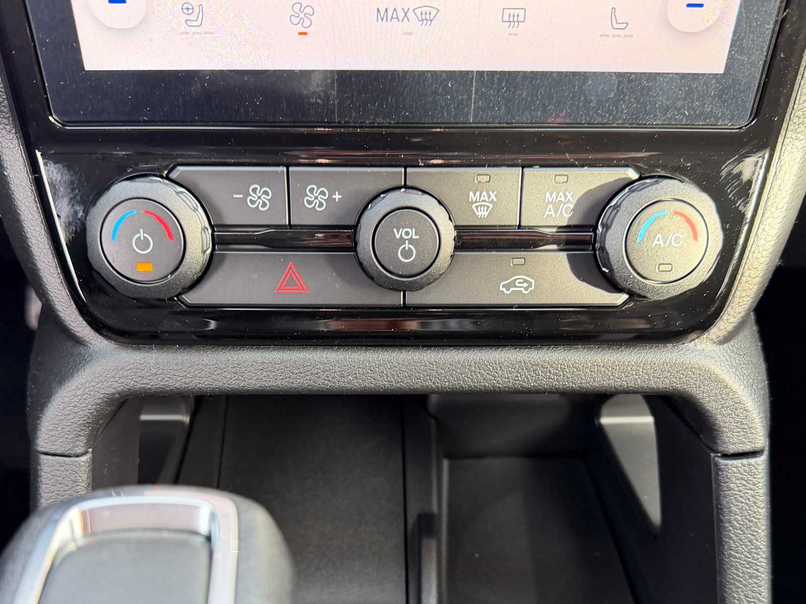 Thumbnail: 2025 Ford Ranger - 17