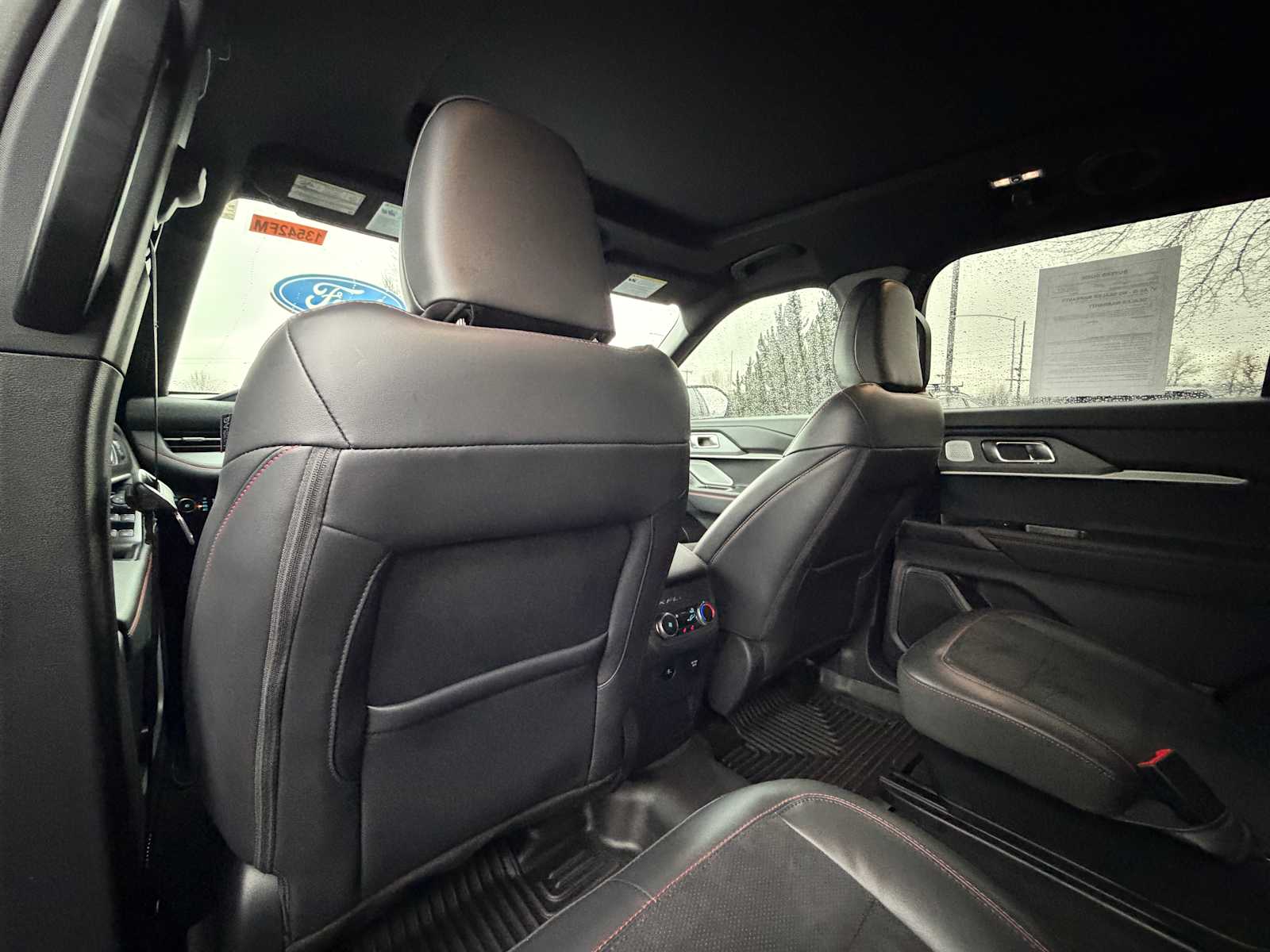 Thumbnail: 2025 Ford Explorer - 29