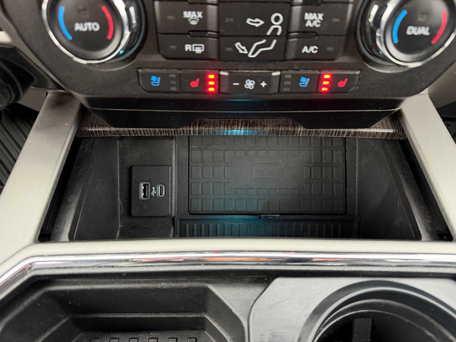 Thumbnail: 2021 Ford Econoline - 20