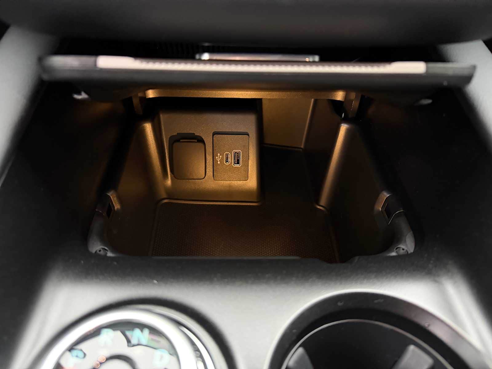 Thumbnail: 2025 Ford Explorer - 21