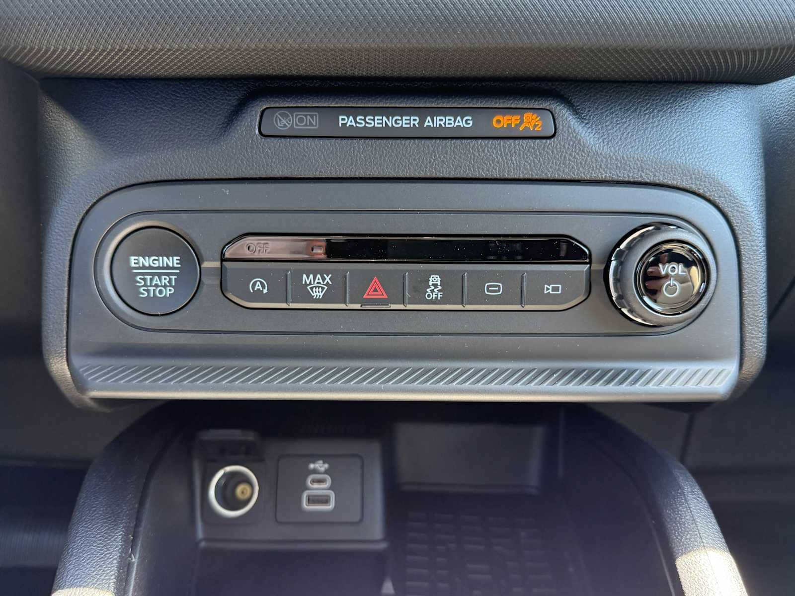 Thumbnail: 2025 Ford Bronco Sport - 17