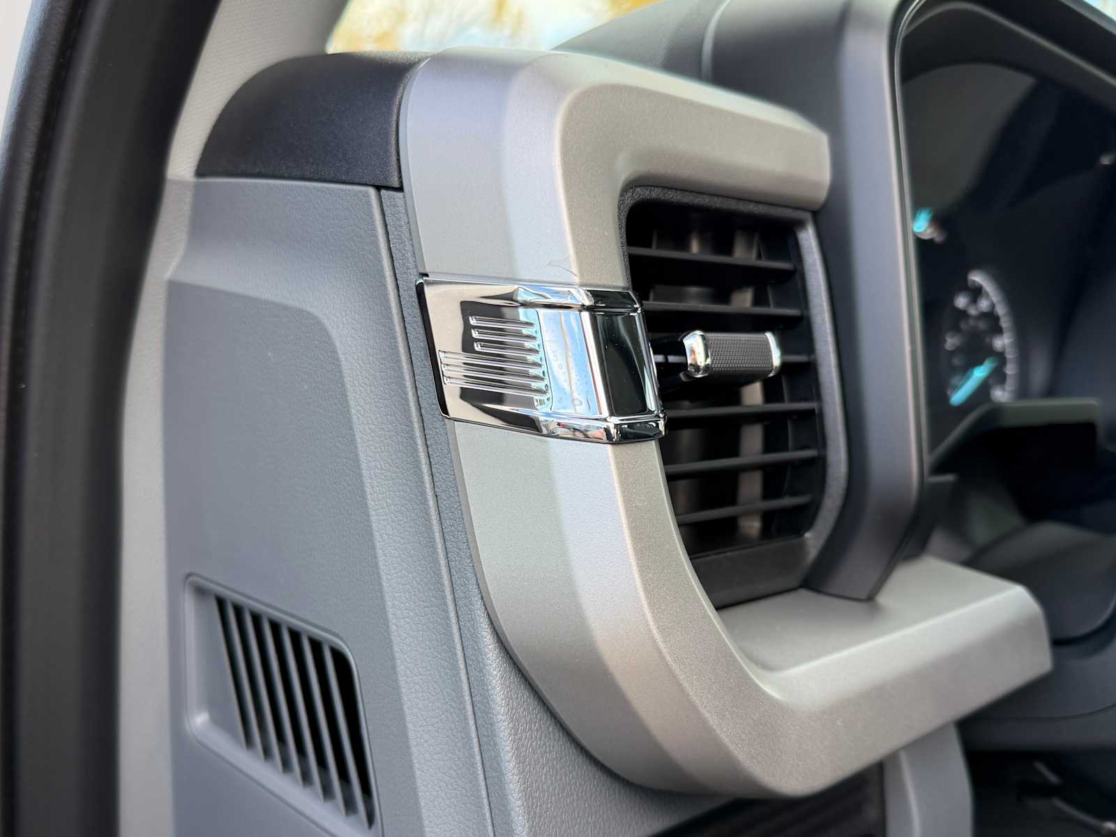 Thumbnail: 2026 Ford F-350 - 11