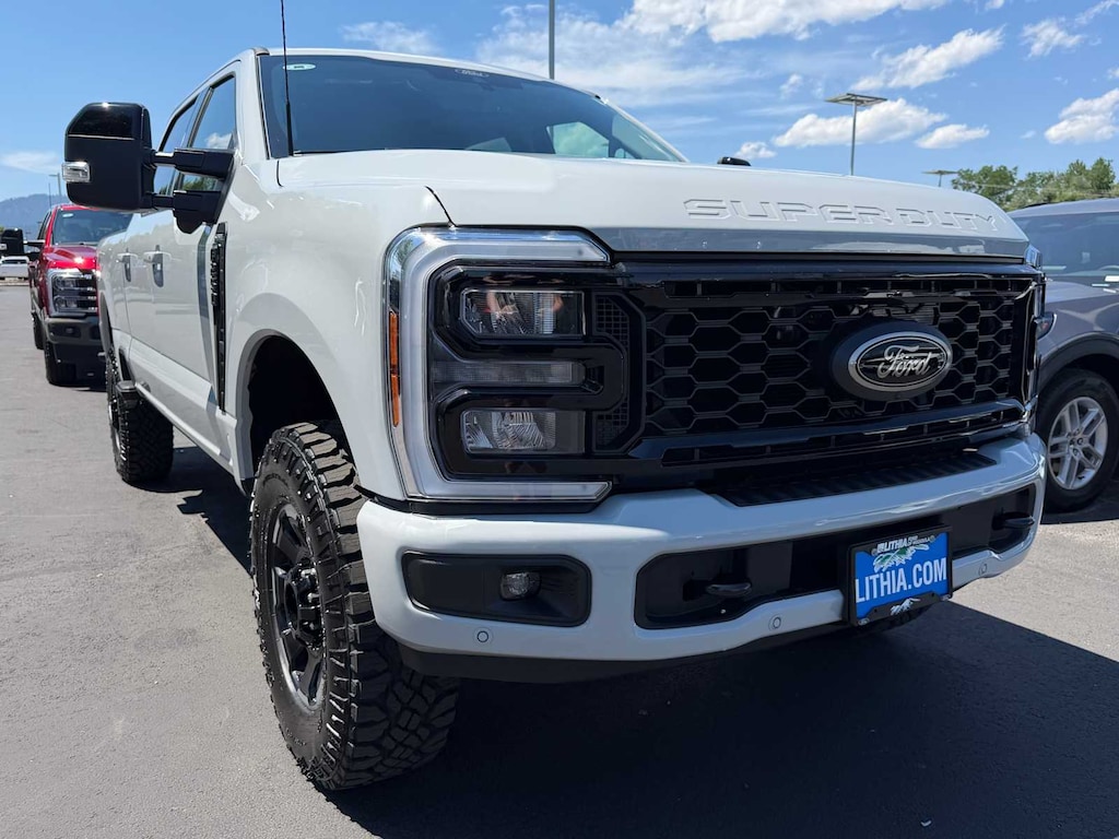 New 2026 Ford F-250 Lariat Truck Crew Cab