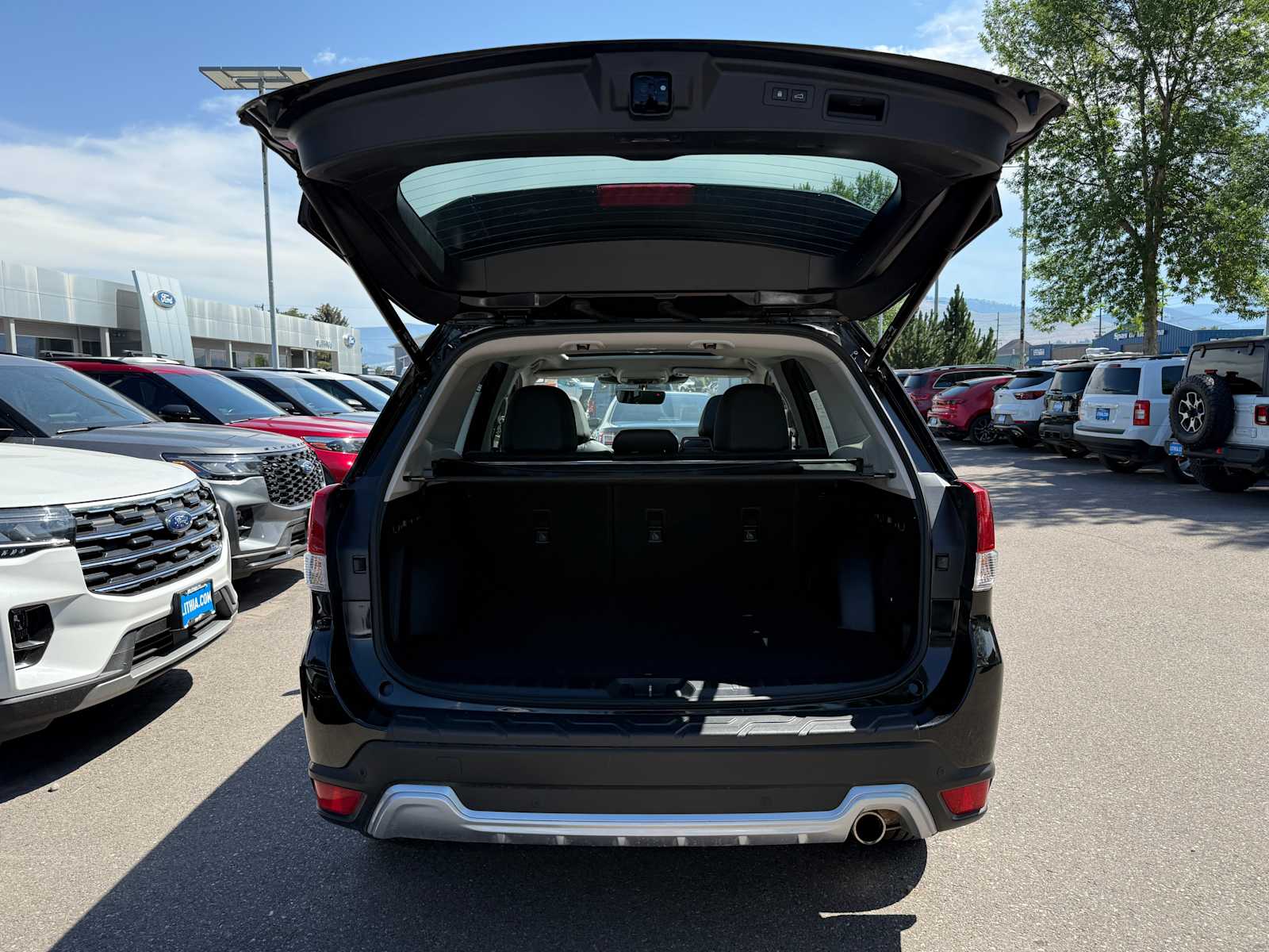 Thumbnail: 2023 Subaru Forester - 9