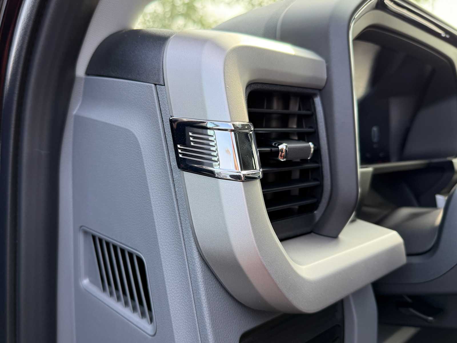 Thumbnail: 2026 Ford F-350 - 11