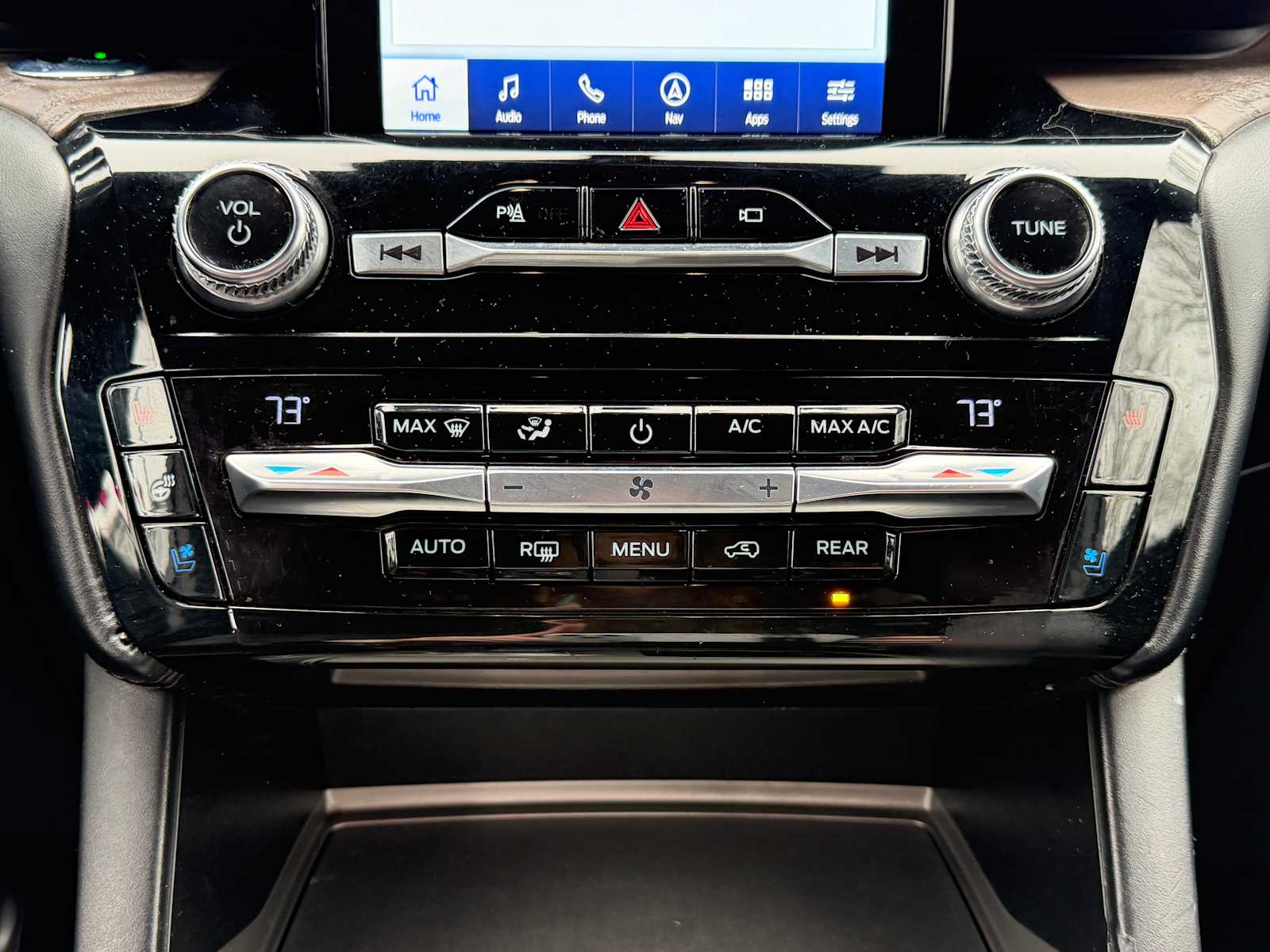 Thumbnail: 2021 Ford Explorer - 18