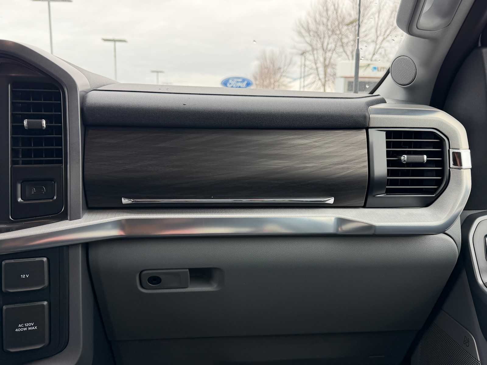 2025 Ford F-150 Lariat - Photo 27