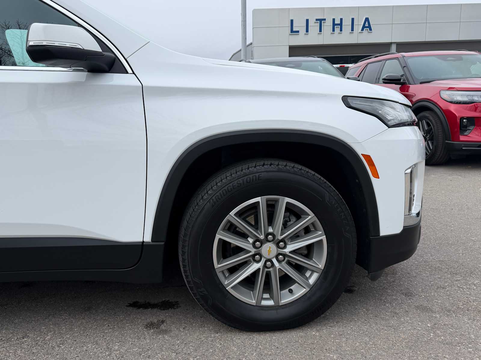 Thumbnail: 2023 Chevrolet Traverse - 5