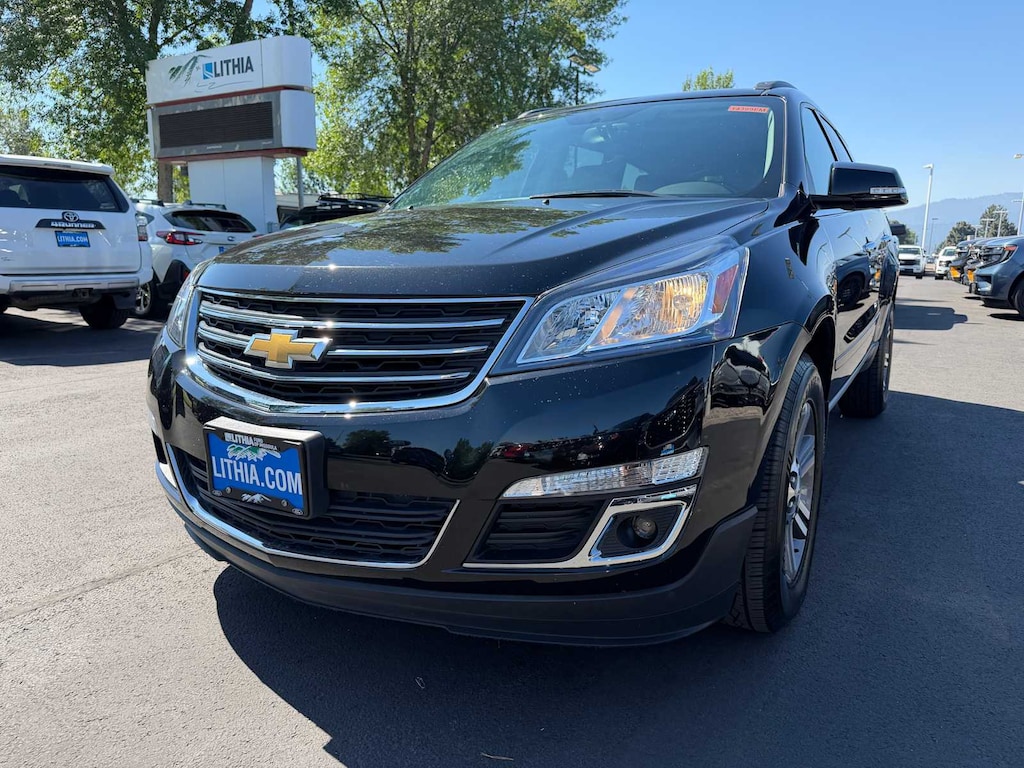Used 2017 Chevrolet Traverse LT SUV