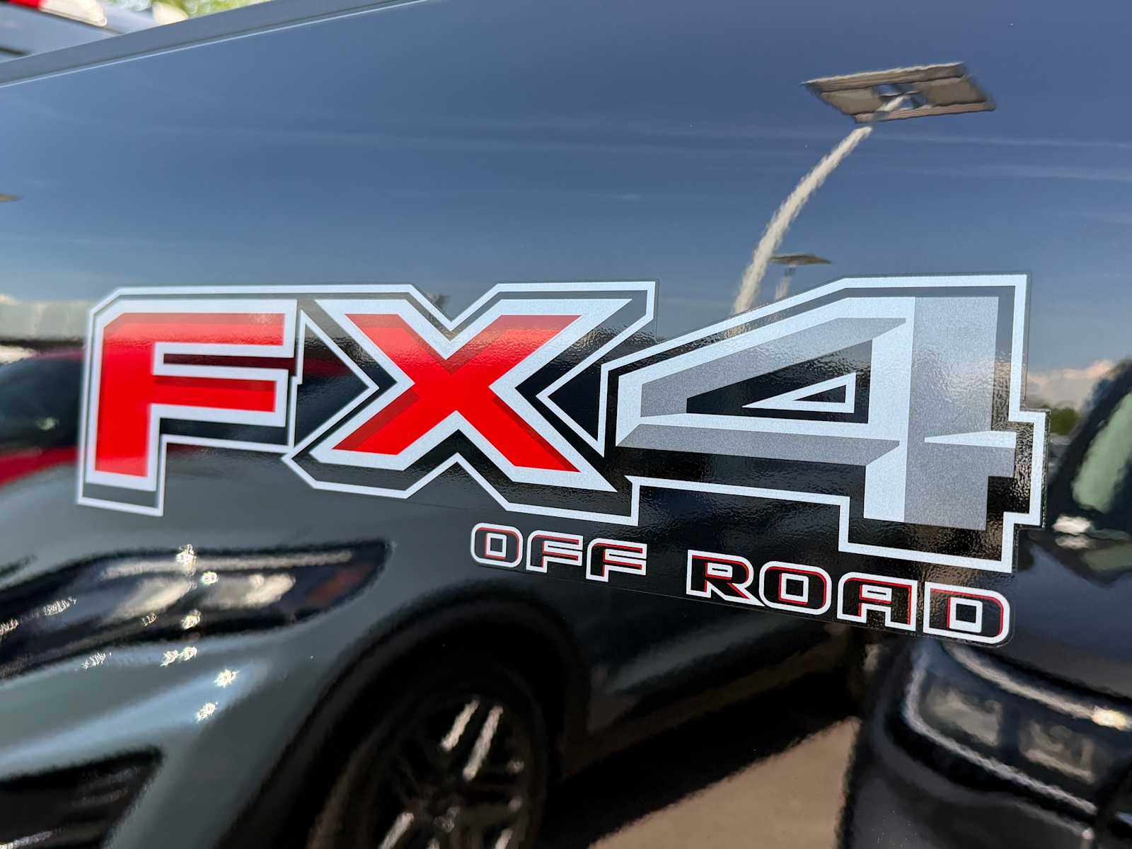 2025 Ford F-350 Super Duty Platinum - Photo 12