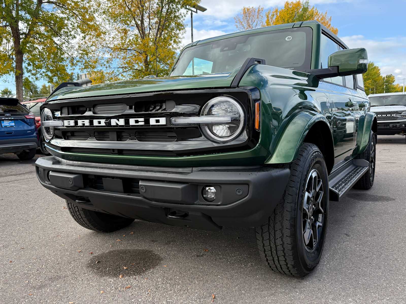 2025 Ford Bronco 4-Door Outer Banks's photo