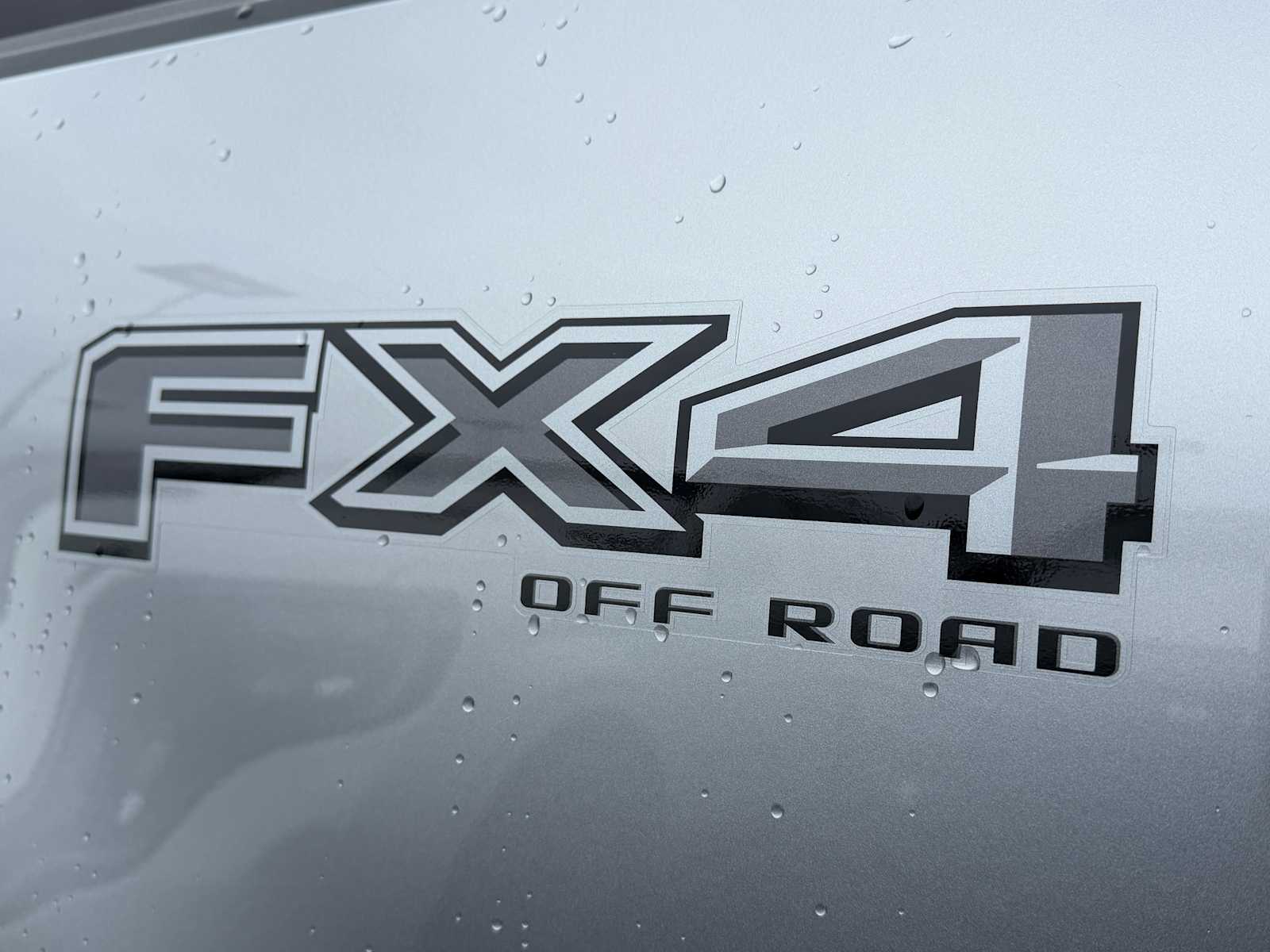 2025 Ford F-150 Lariat - Photo 11