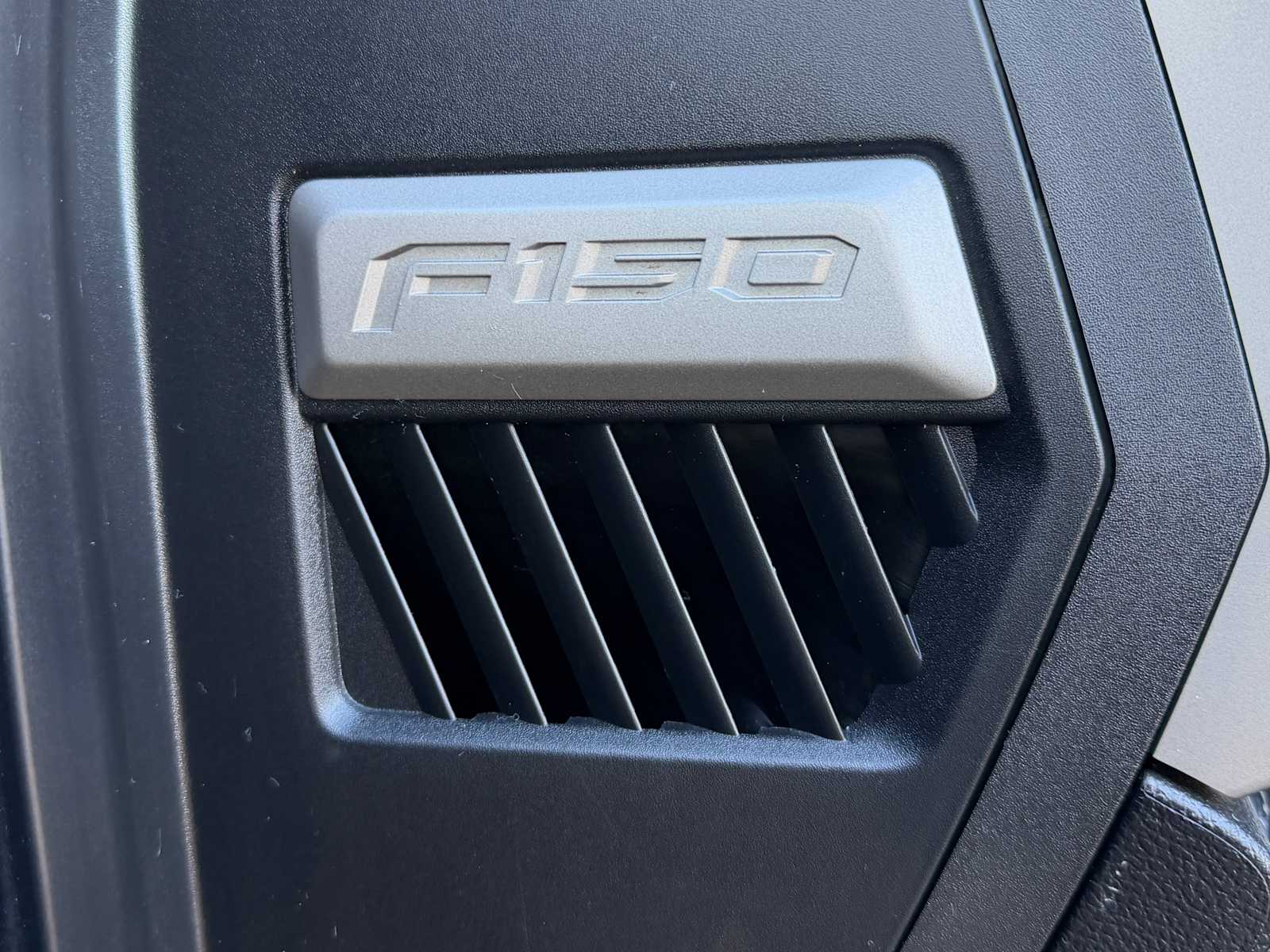 Thumbnail: 2017 Ford F-150 - 11