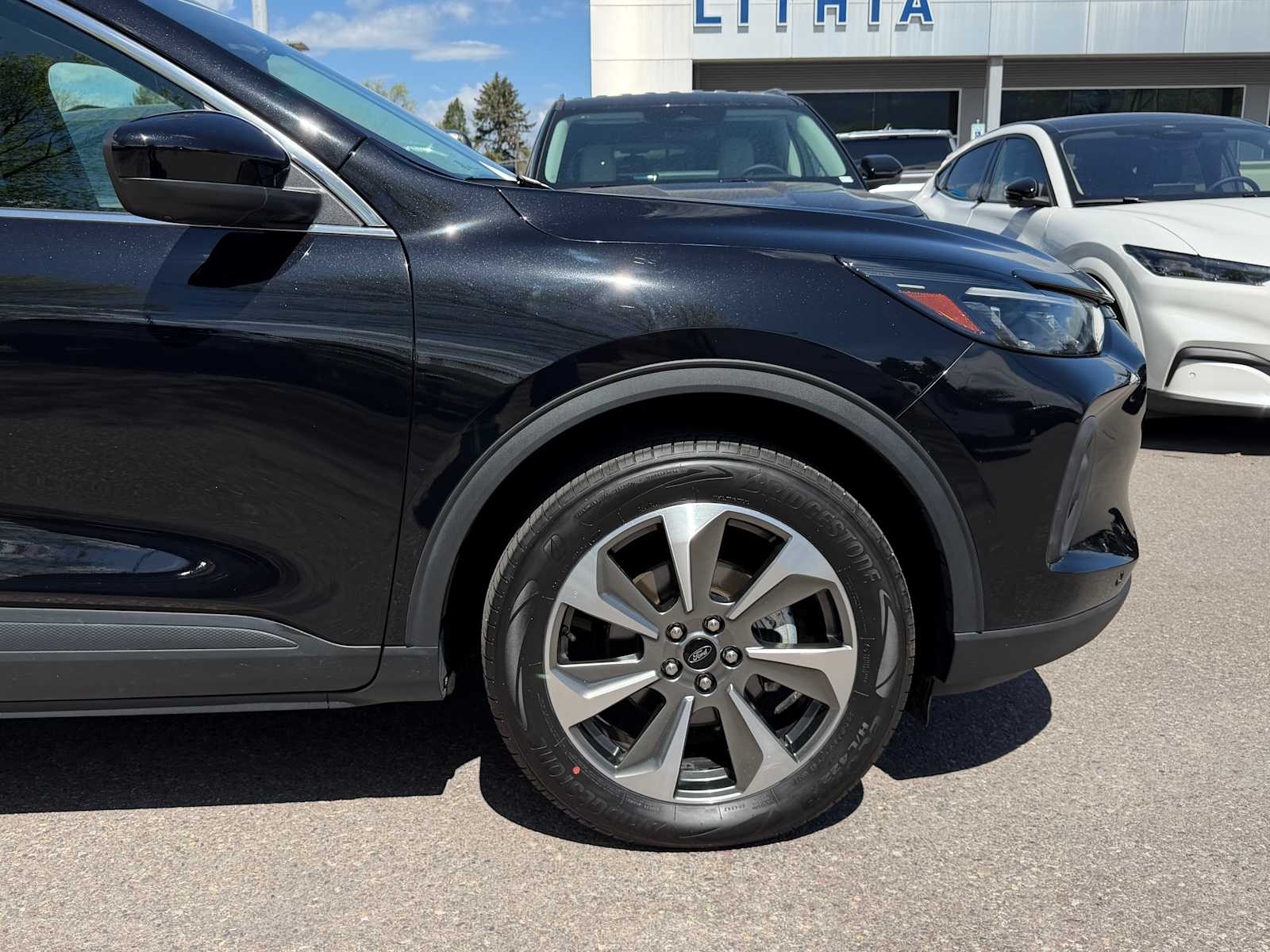 Thumbnail: 2024 Ford Escape - 5