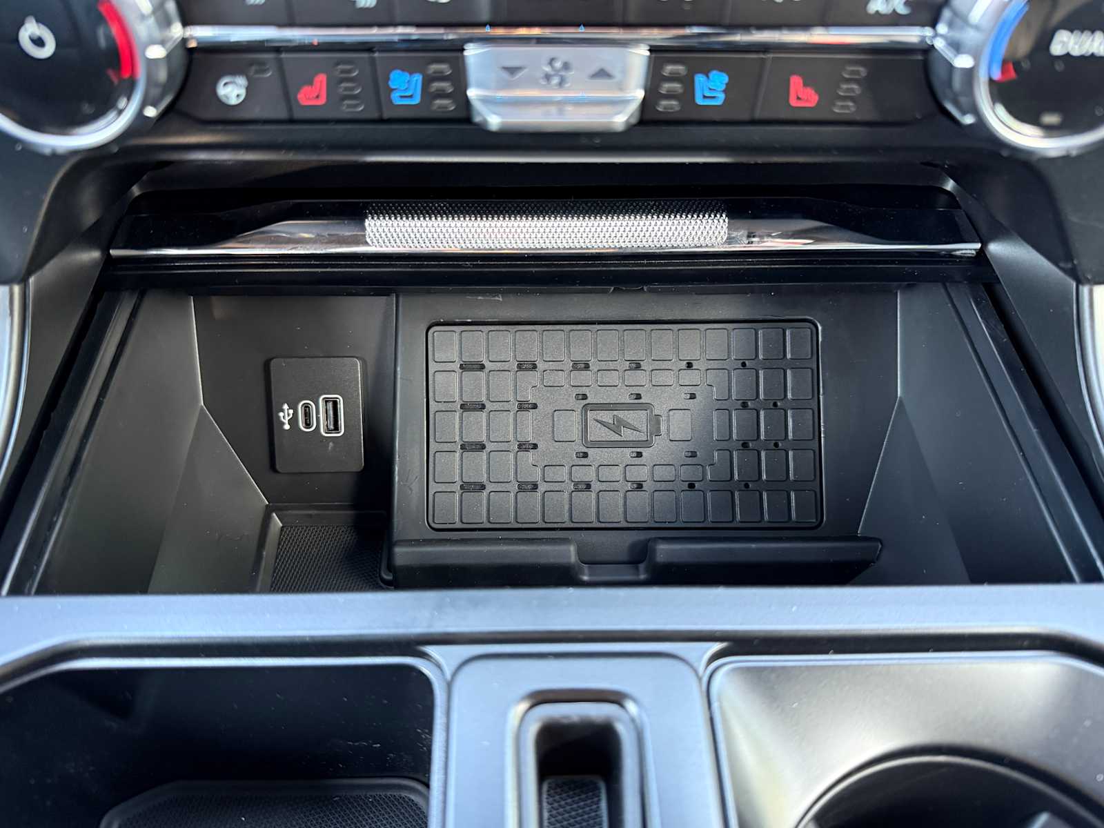 Thumbnail: 2025 Ford F-150 - 19