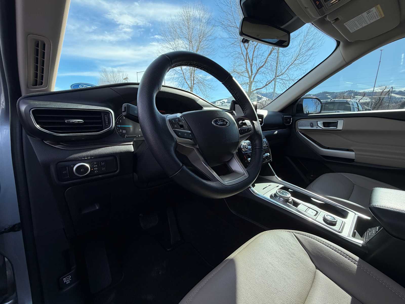 Thumbnail: 2022 Ford Explorer - 13