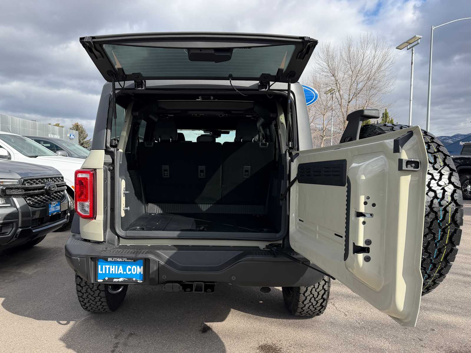 Thumbnail: 2026 Ford Bronco - 9