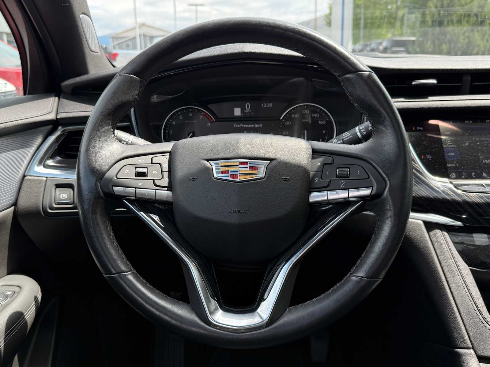 Thumbnail: 2024 Cadillac XT6 - 15