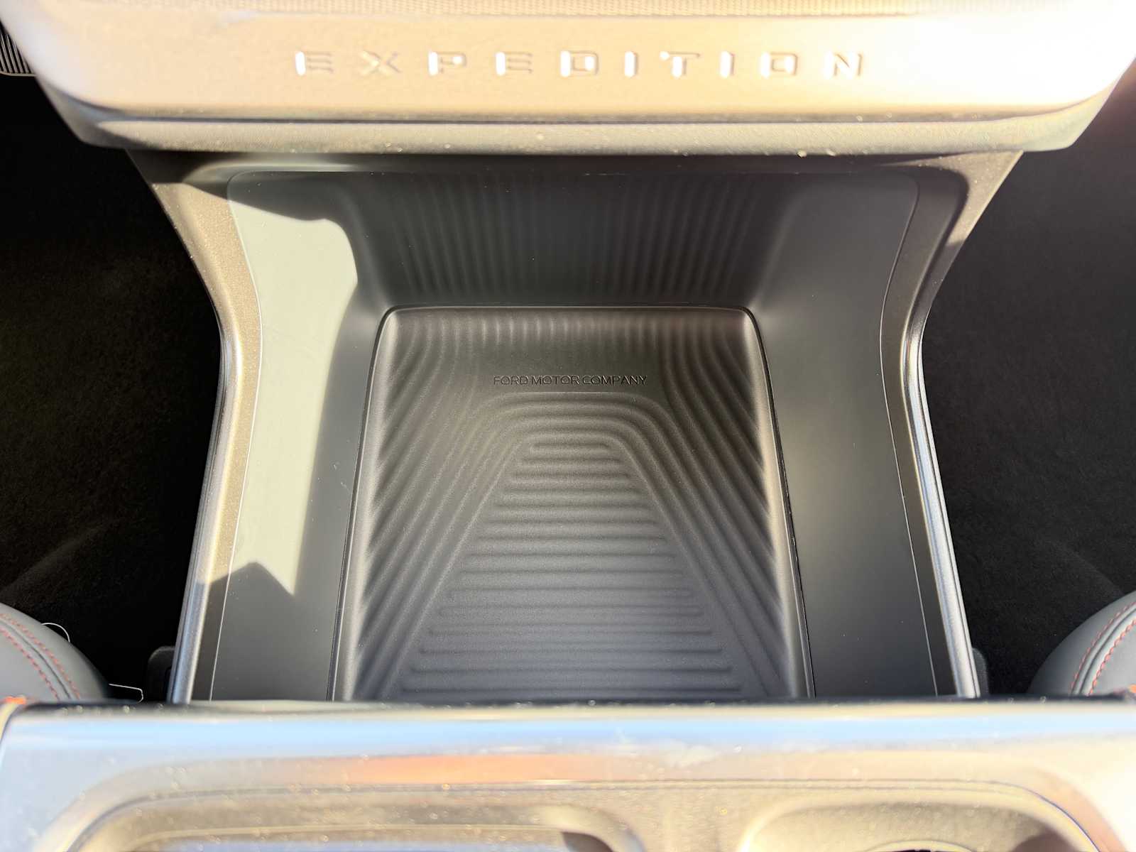 Thumbnail: 2025 Ford Expedition - 21