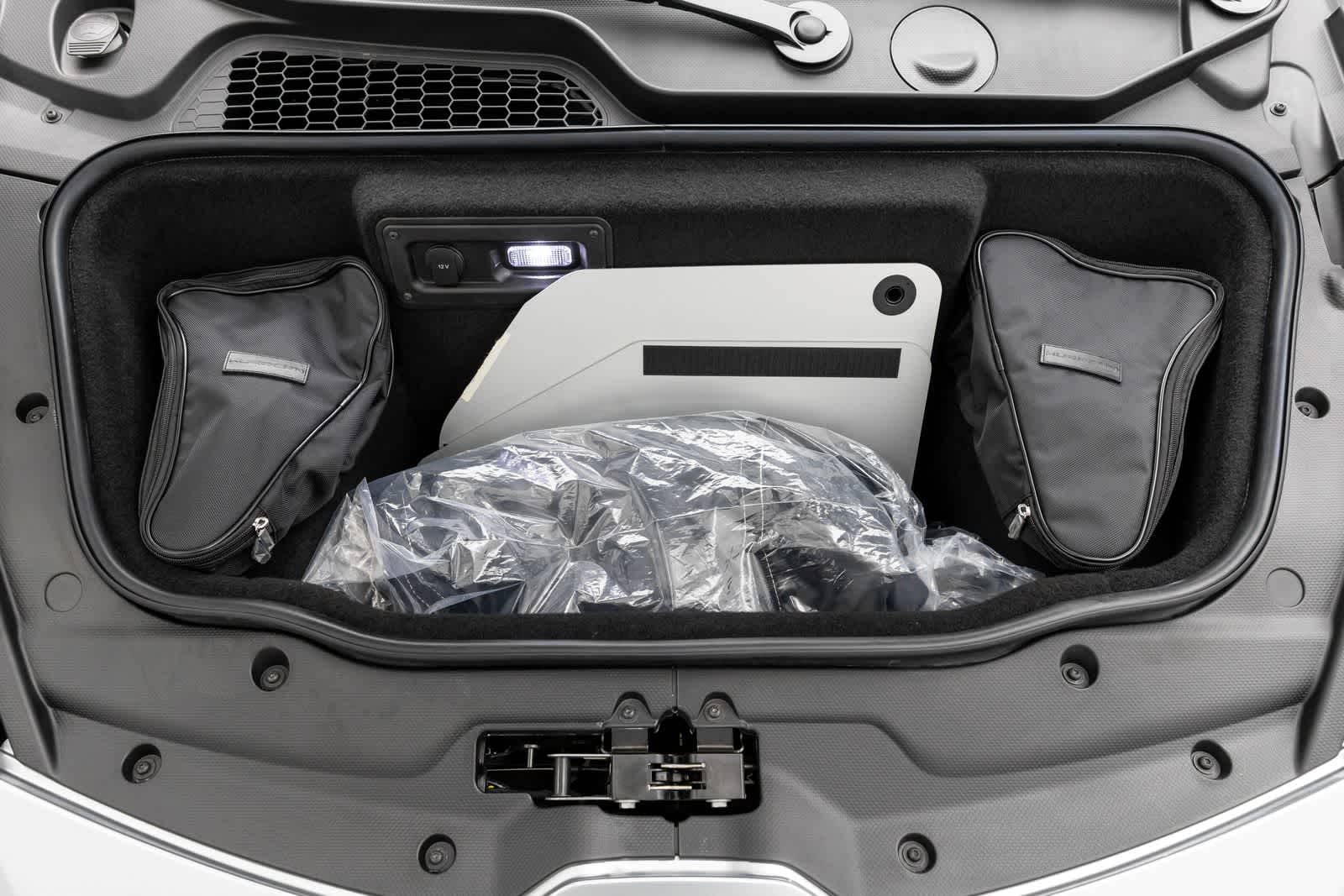 Thumbnail: 2024 Lamborghini Huracan - 19