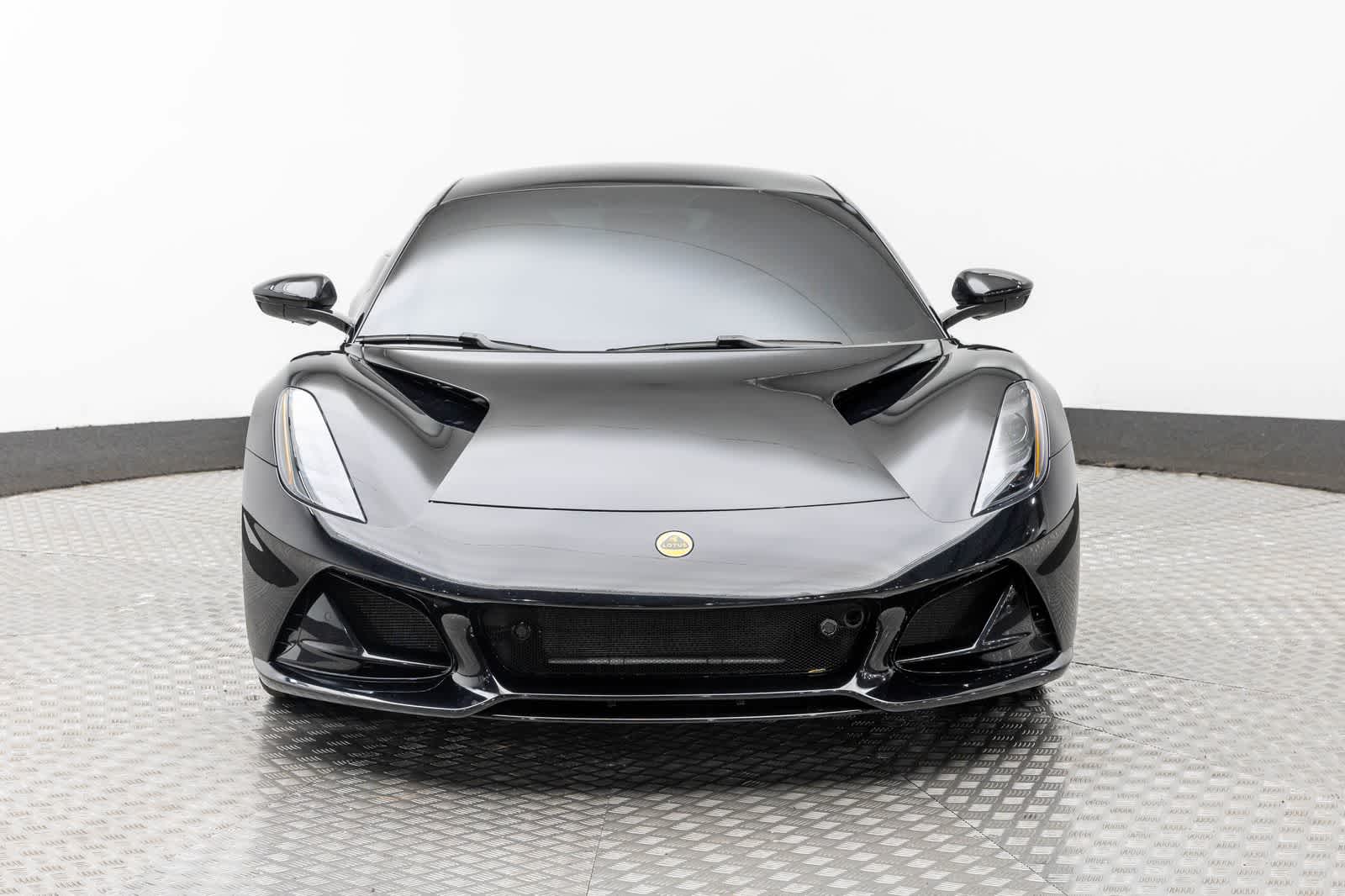 Thumbnail: 2024 Lotus Emira - 6
