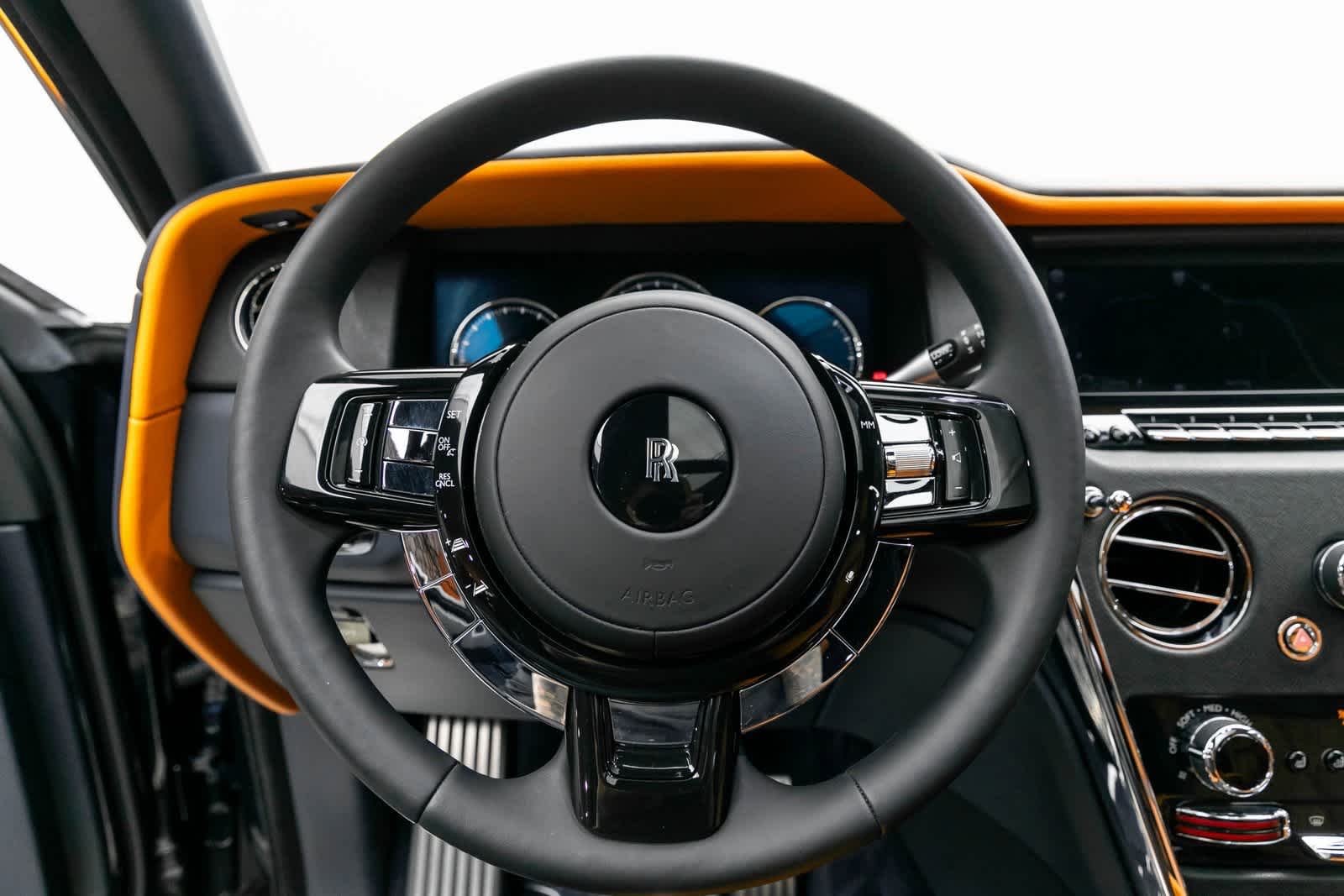 Thumbnail: 2024 Rolls-Royce Cullinan - 17