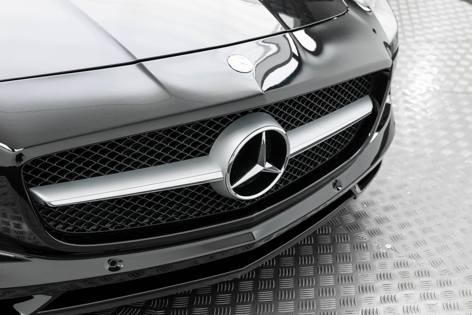 Thumbnail: 2012 Mercedes-Benz SLS AMG - 50
