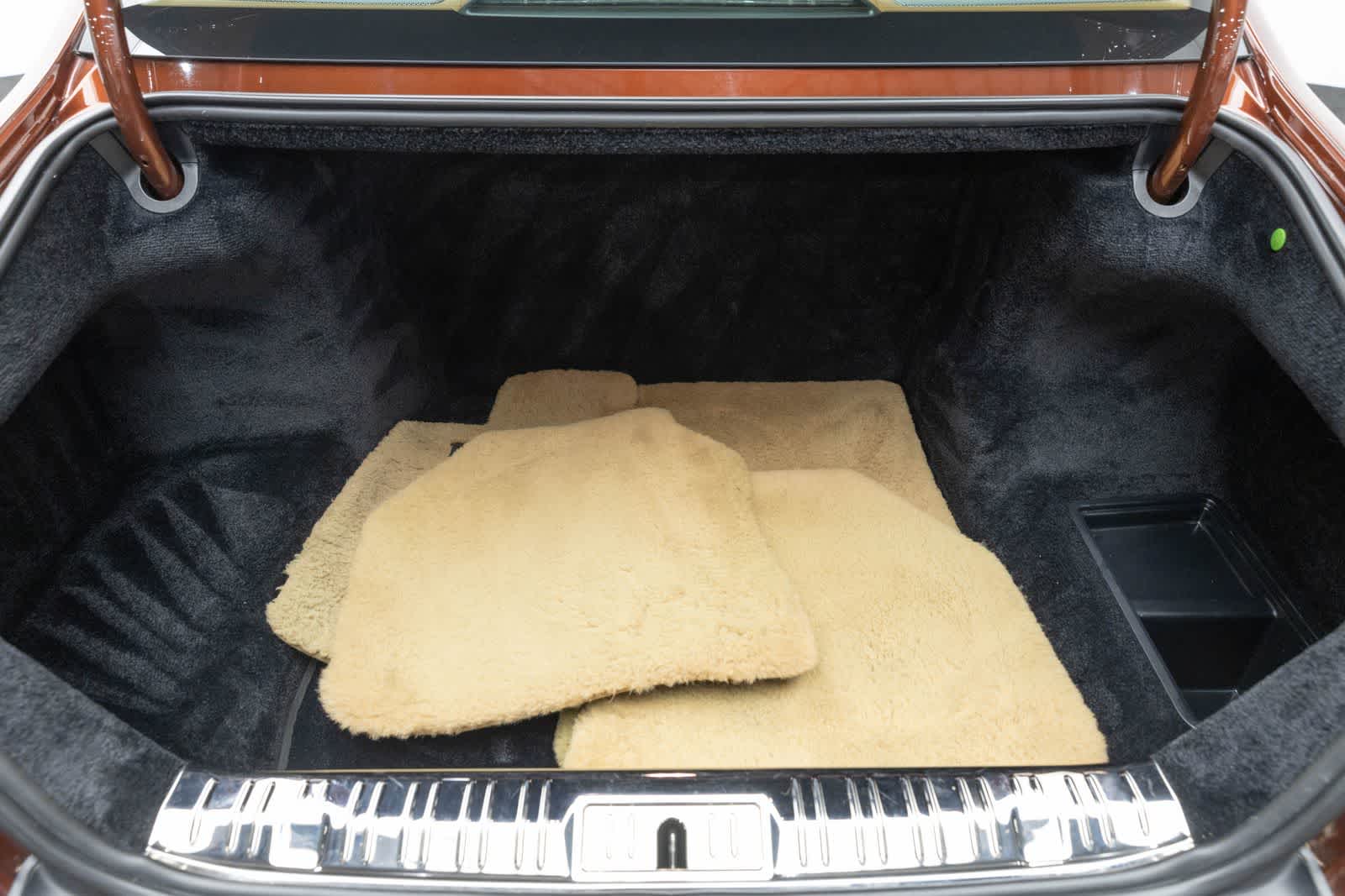 Thumbnail: 2013 Rolls-Royce Ghost - 37