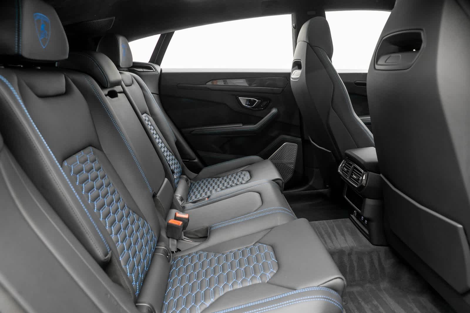 Thumbnail: 2022 Lamborghini Urus - 13