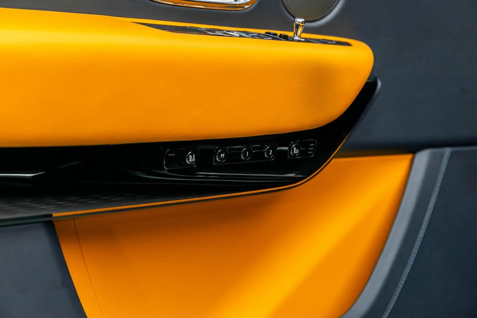 Thumbnail: 2024 Rolls-Royce Cullinan - 10