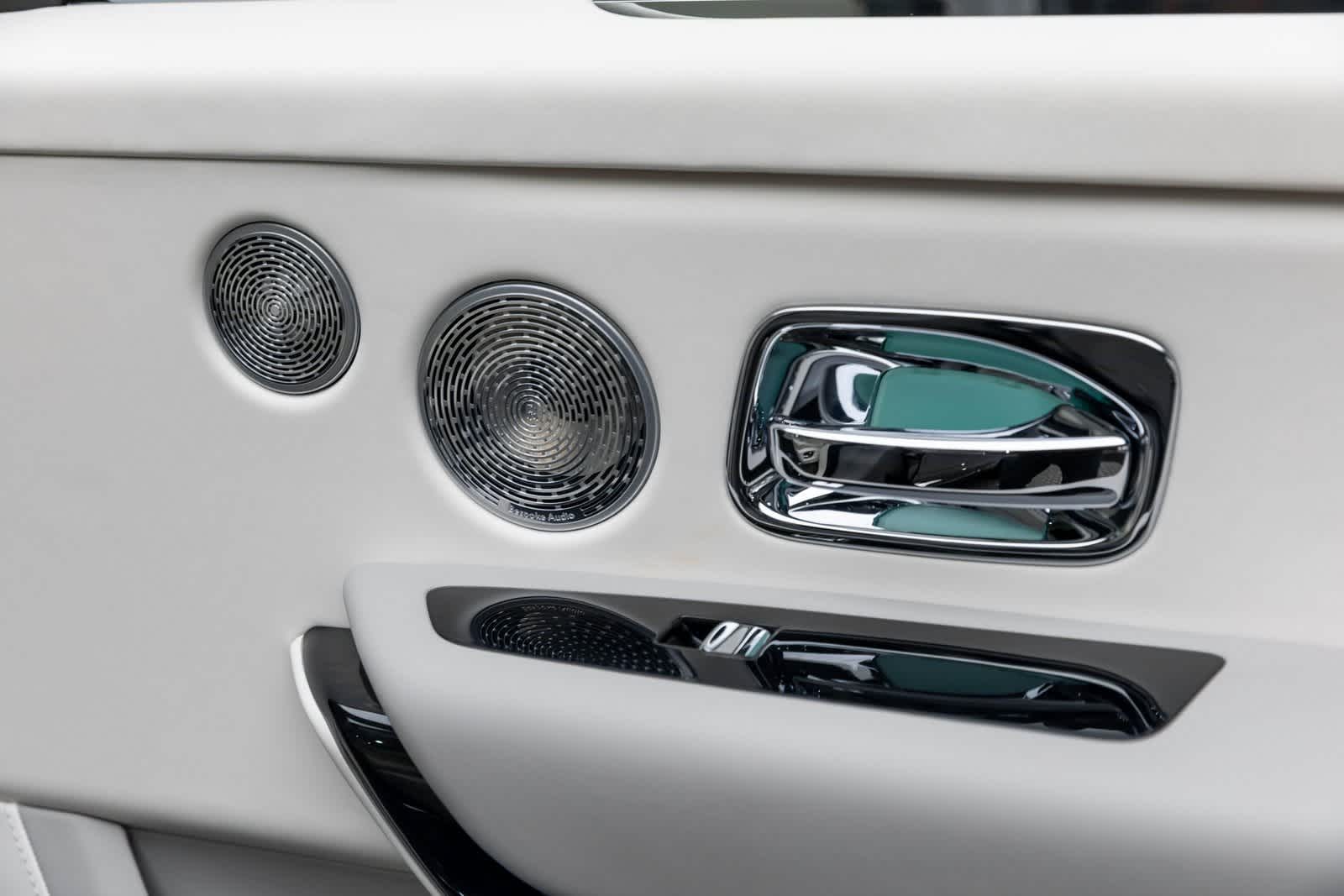 Thumbnail: 2022 Rolls-Royce Cullinan - 39