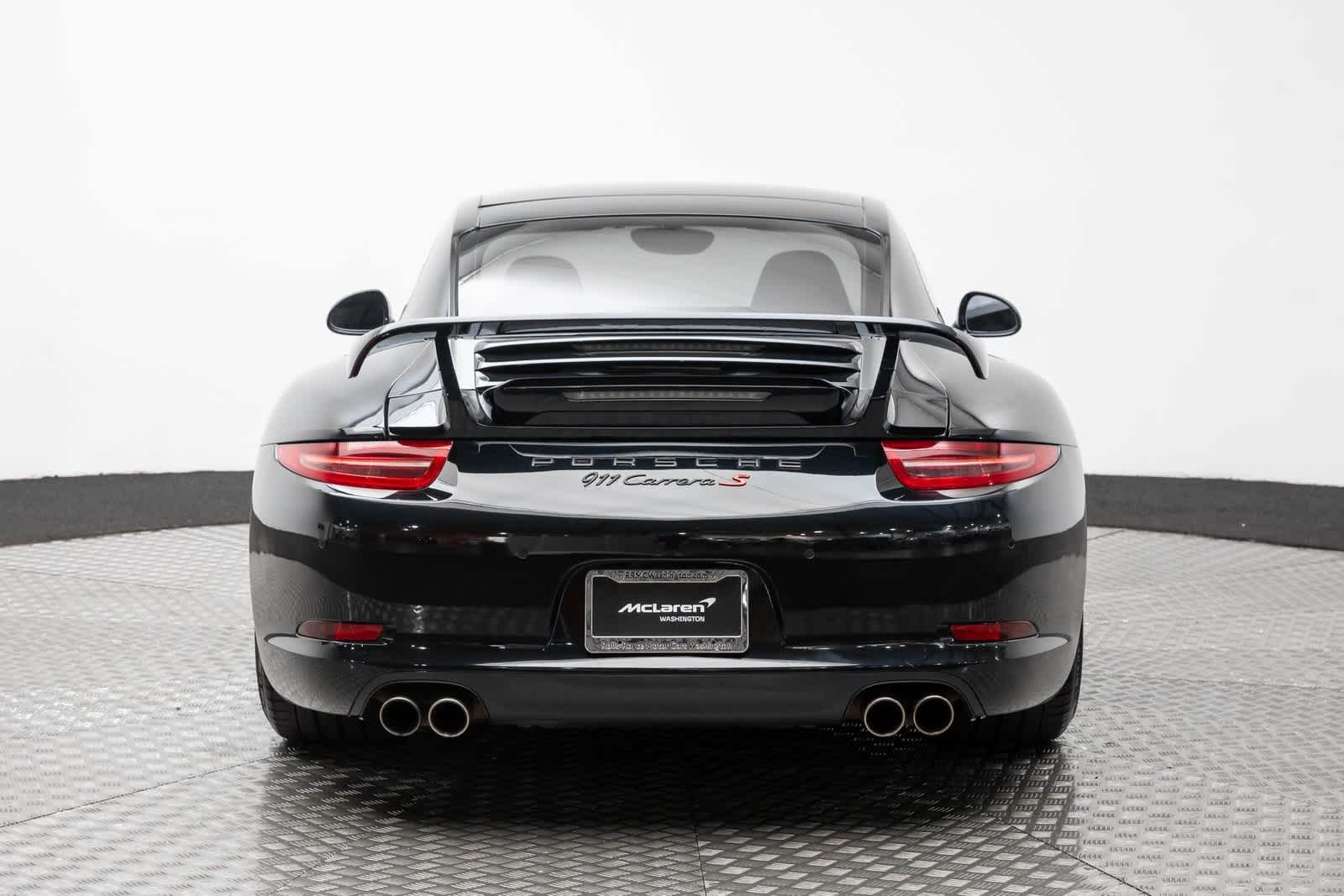 Thumbnail: 2015 Porsche 911 - 5
