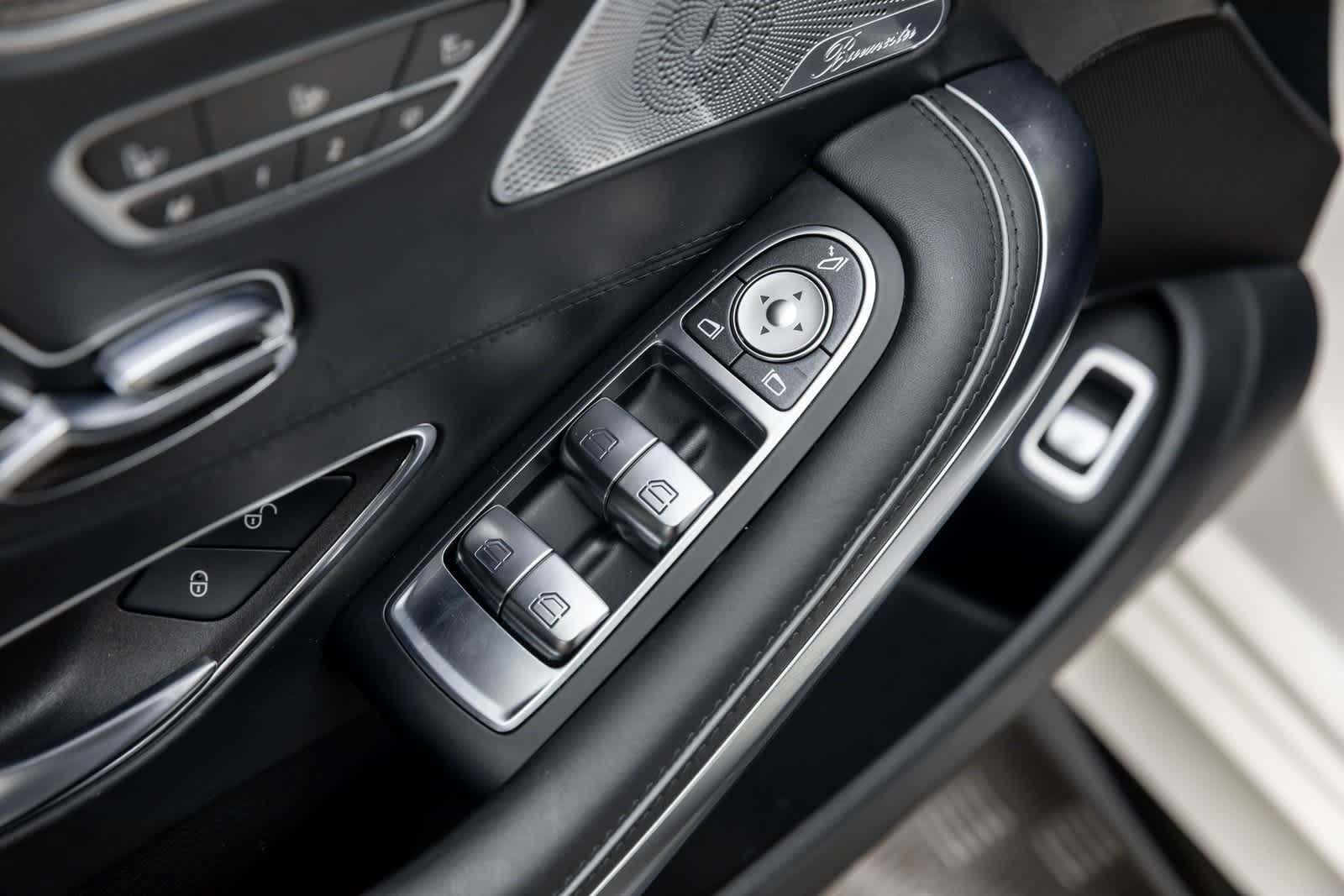 Thumbnail: 2019 Mercedes-Benz S-Class - 25