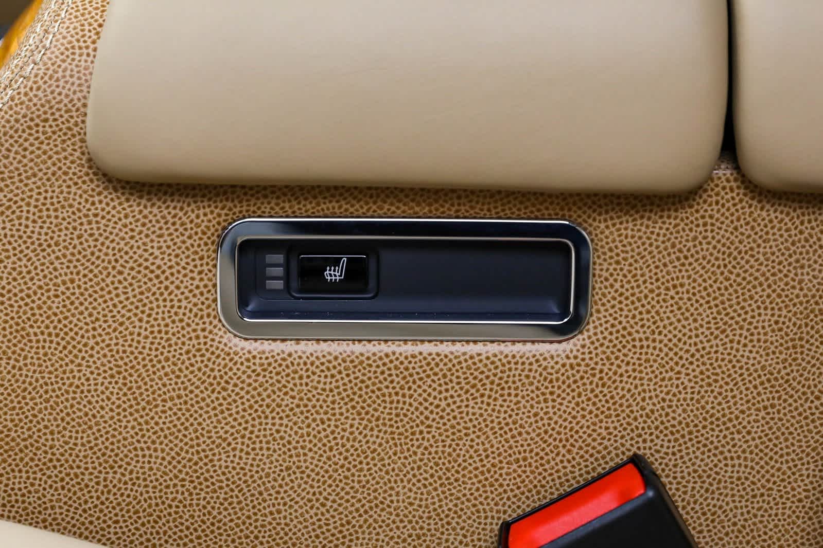 Thumbnail: 2015 Rolls-Royce Phantom - 31