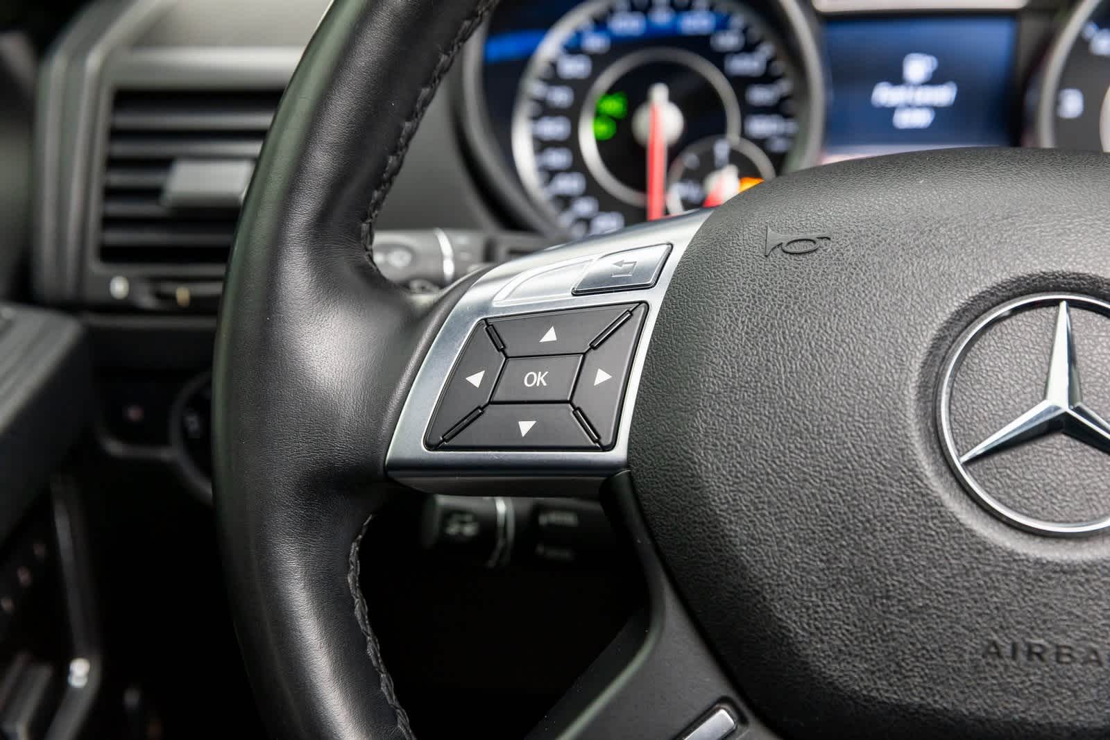 Thumbnail: 2014 Mercedes-Benz G-Class - 33