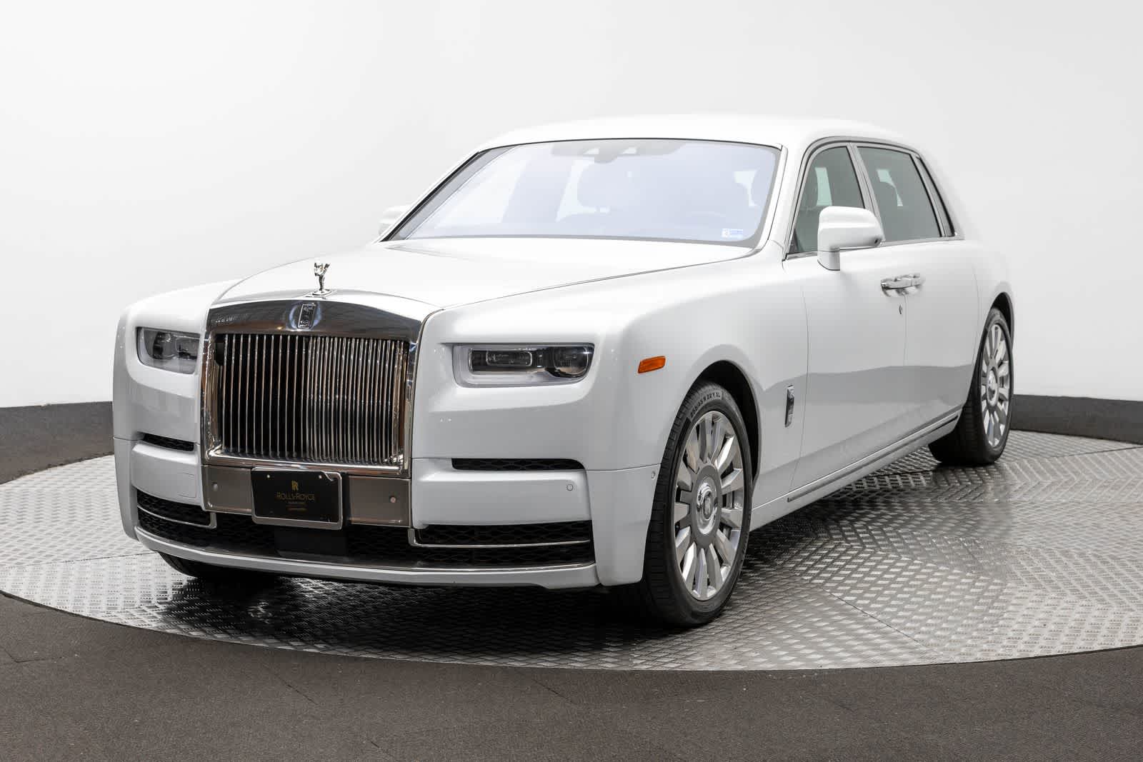 Thumbnail: 2020 Rolls-Royce Phantom - 1