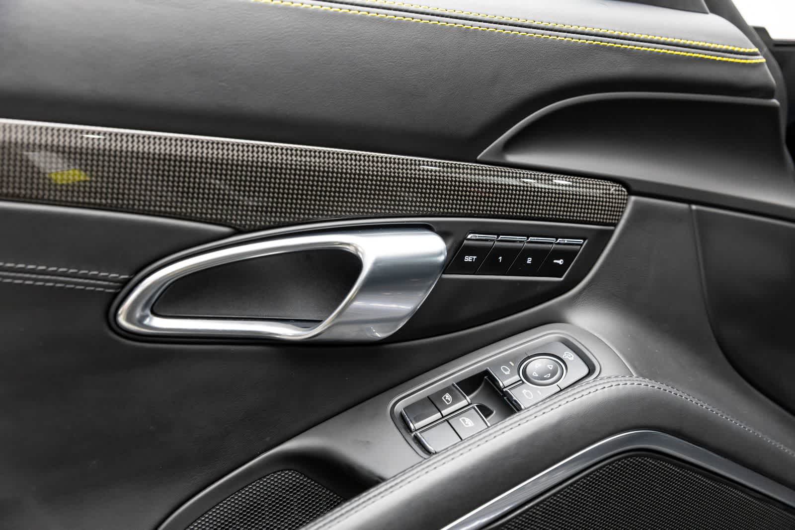 Thumbnail: 2019 Porsche 911 - 26