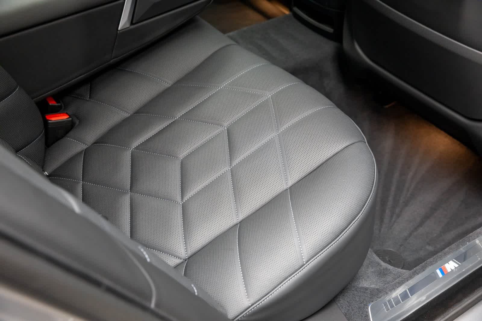 Thumbnail: 2024 BMW 7 Series - 46